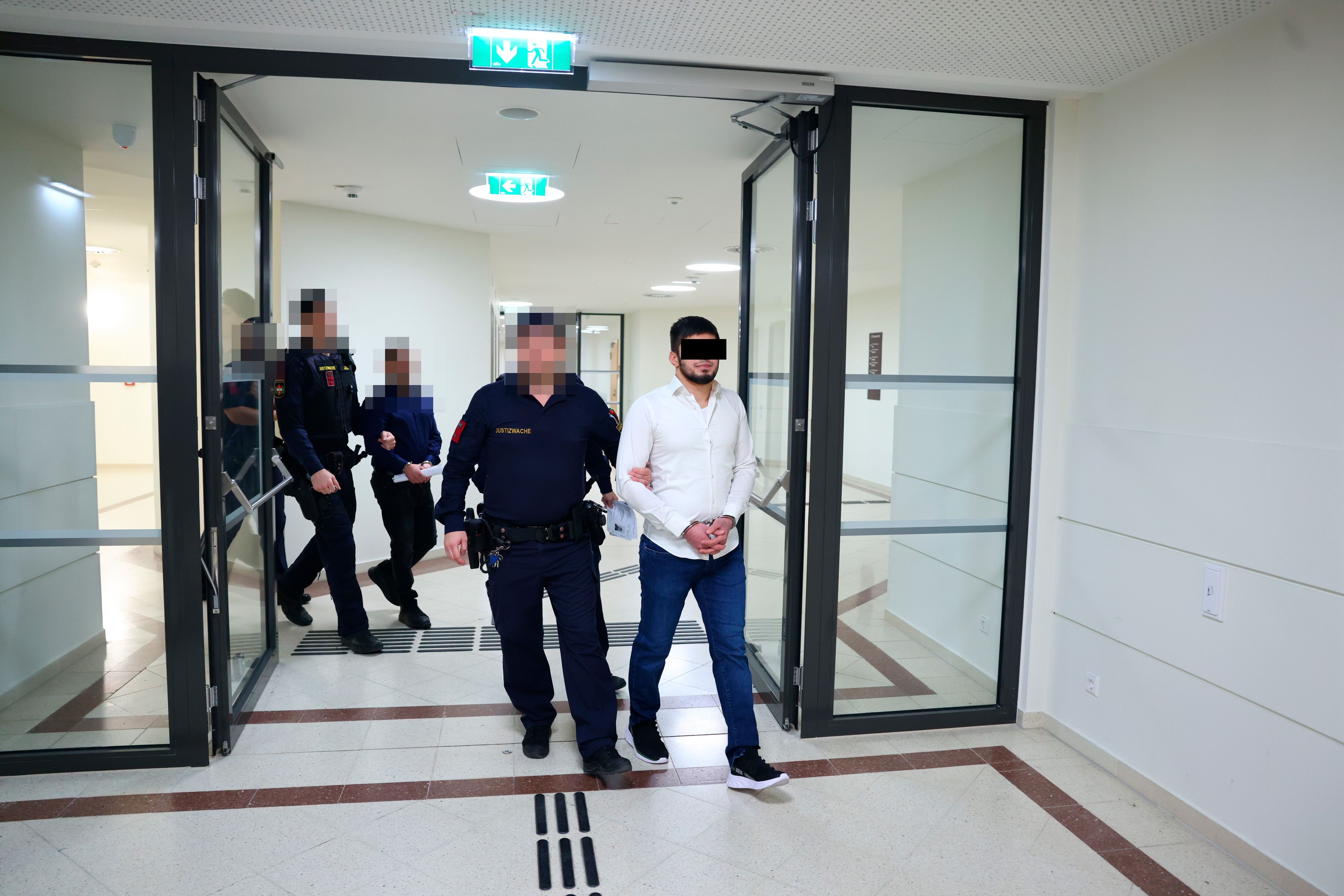 Heute.at - Wiener MMA-Fighter soll Drogenring geführt haben