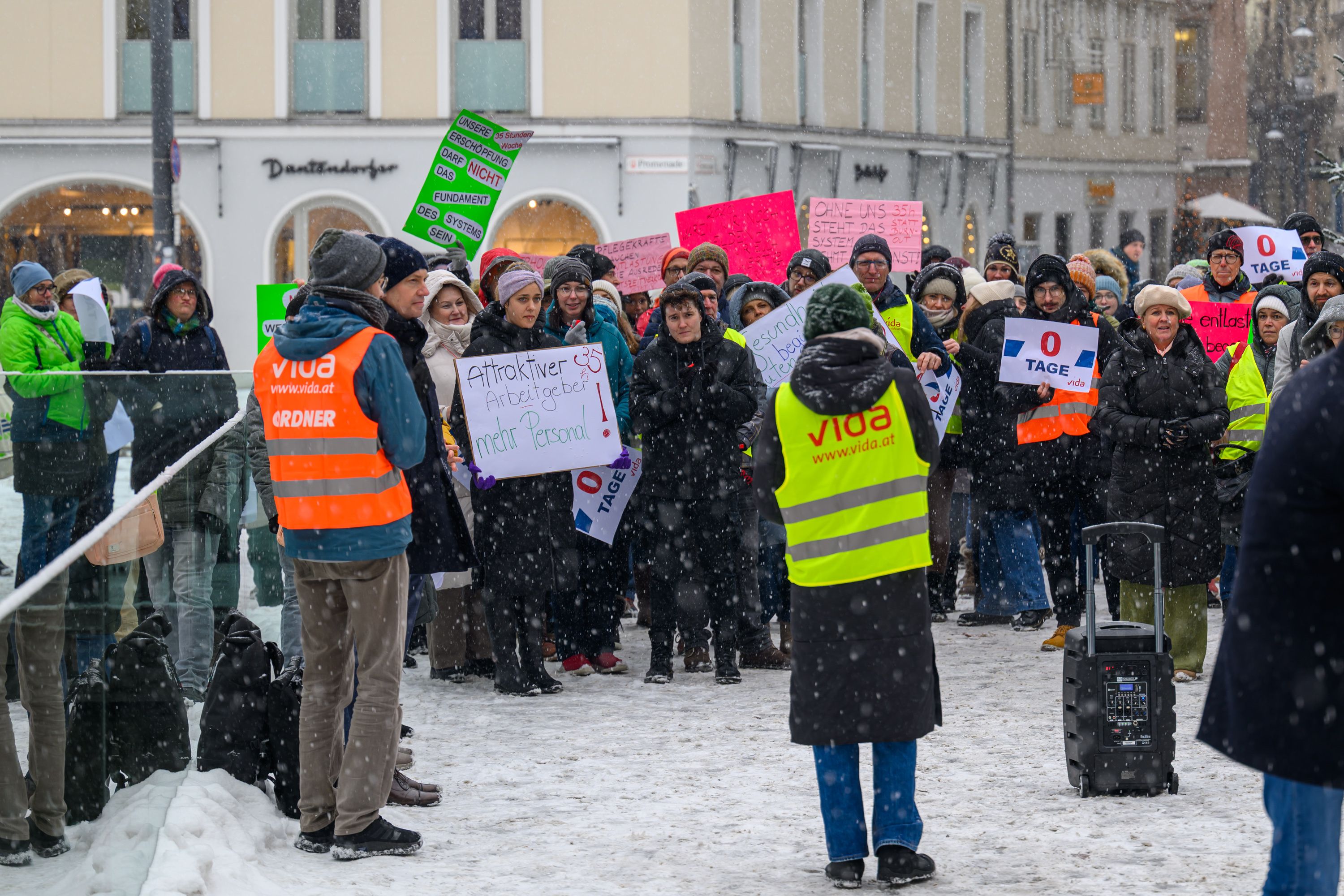 Heute.at - Ohnmachtsgefühl – Spitals-Mitarbeiter schlagen Alarm