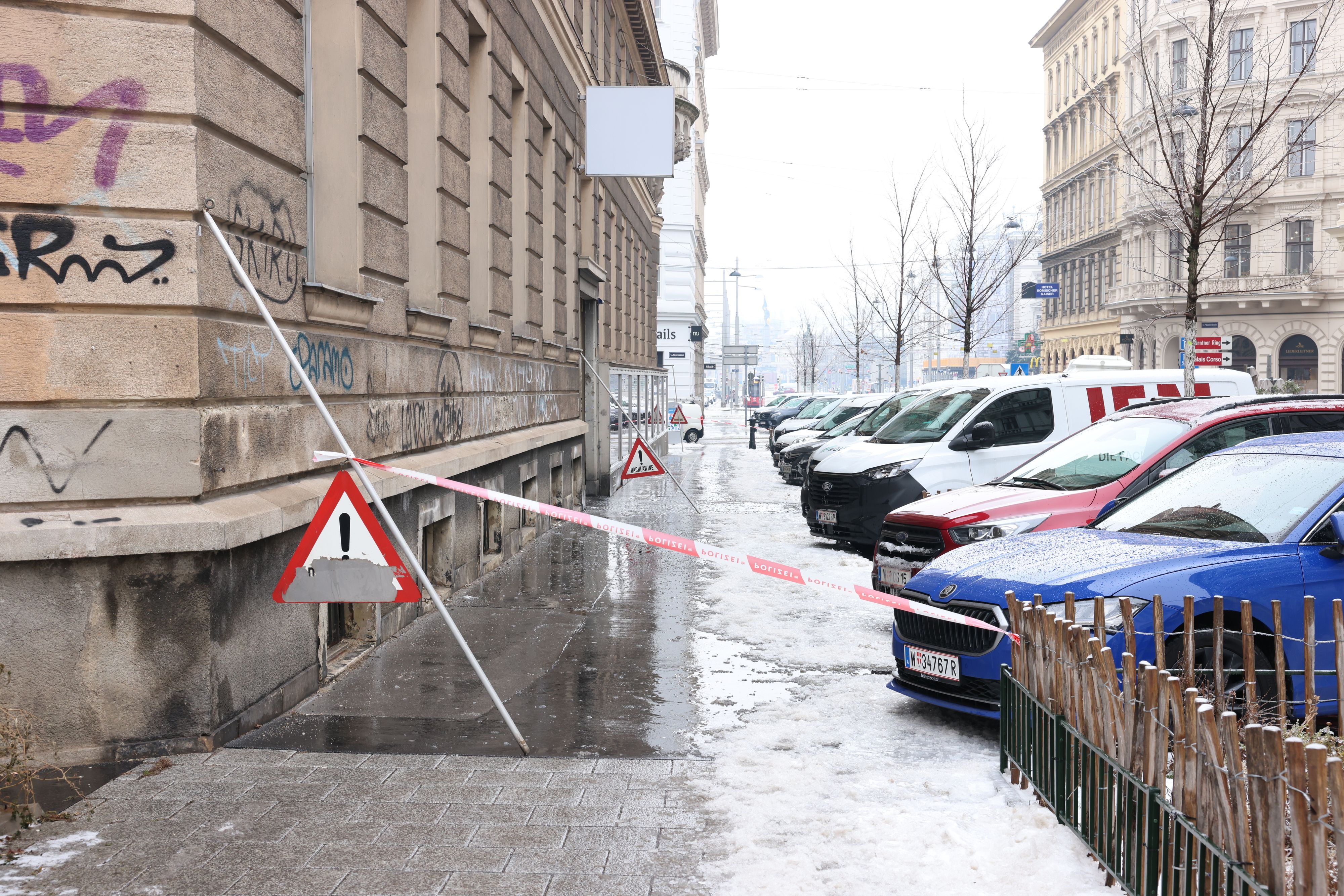 Heute.at - Eis-Alarm in Wien! 65 Personen landen im Spital