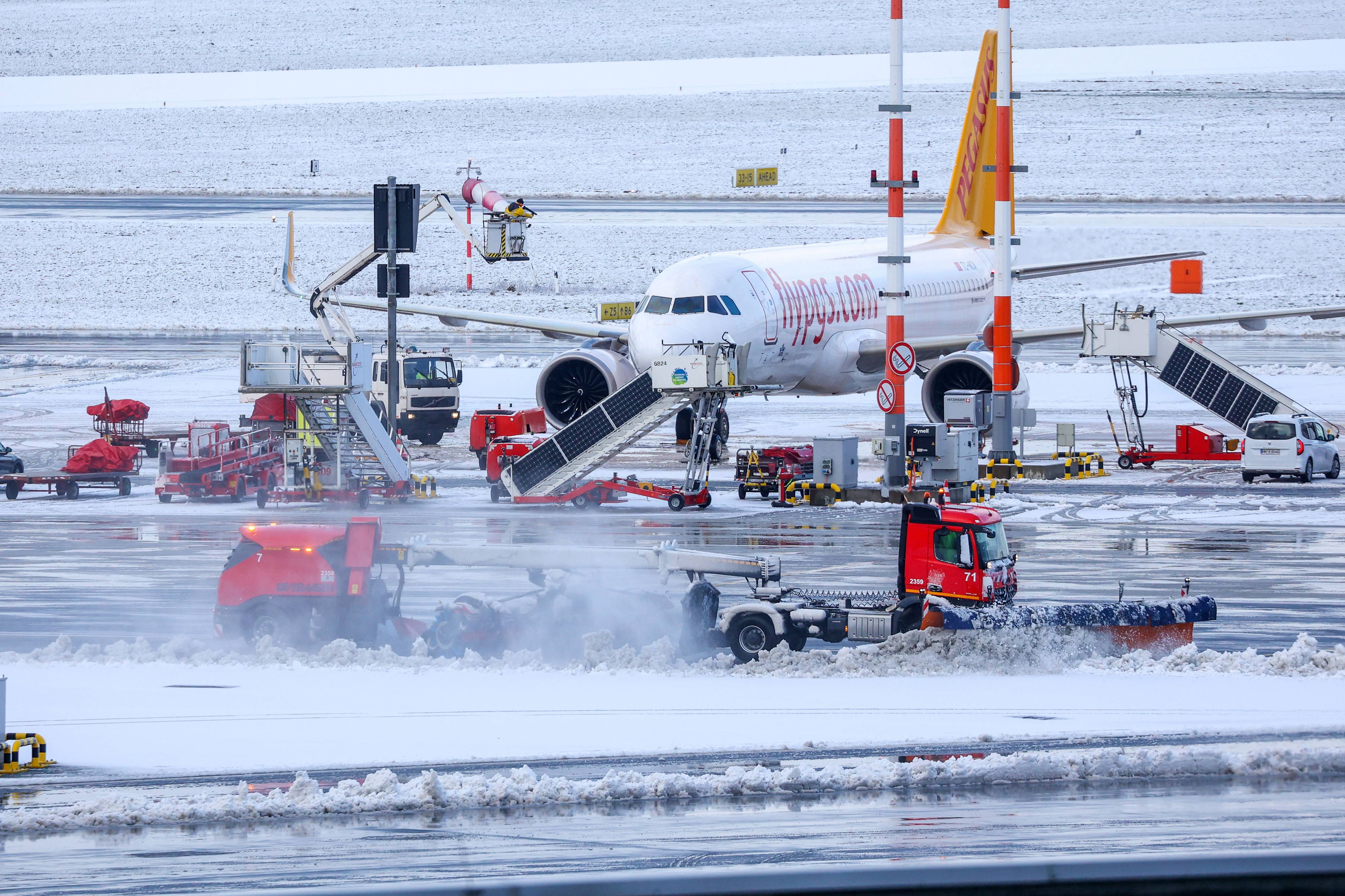 Heute.at - Schwechat gesperrt – jetzt macht Ausweich-Airport dicht