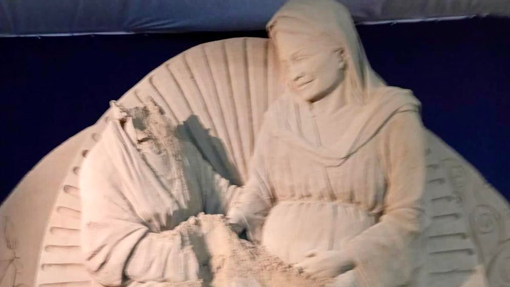 Heute.at - Eiseskälte lässt in Italien sogar heiligen Kopf rollen