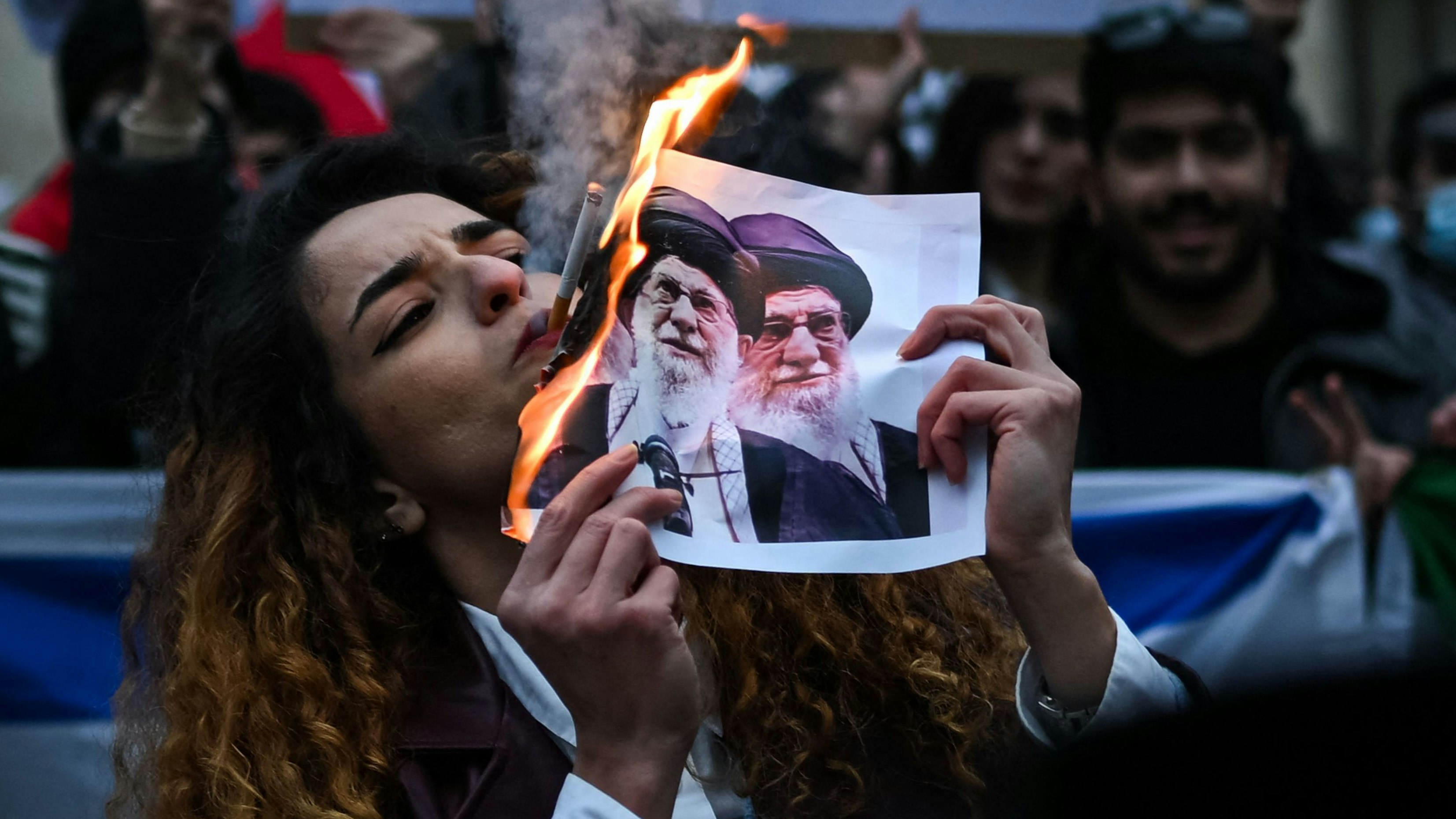 Heute.at - So schlägt Iran mit Internet-Sperren den Protest nieder