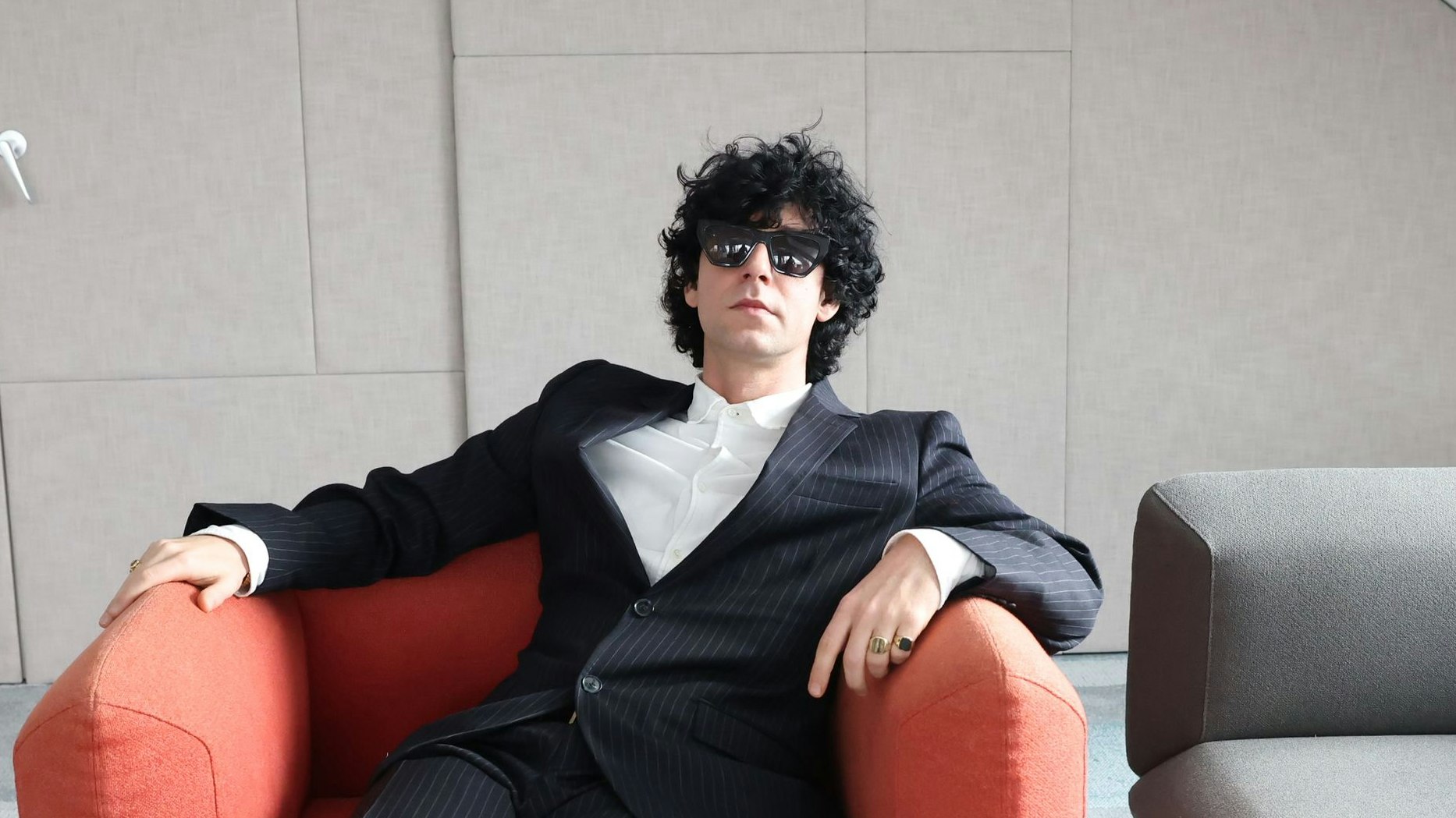 Heute.at - Düstere Hymne für ESC? Nikotin zeigt seinen Song