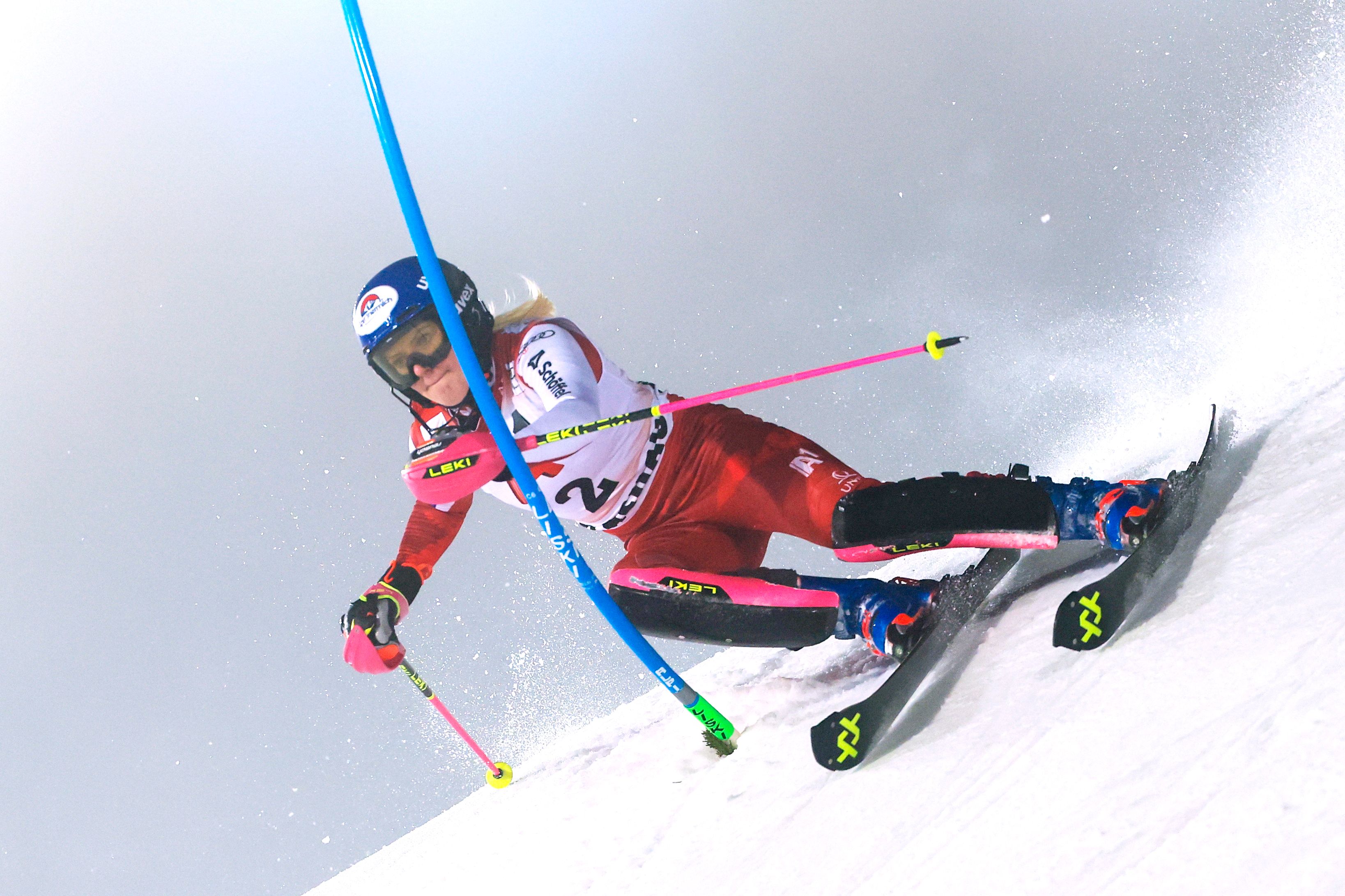 Heute.at - Truppe bei Nightrace am Podest – Sieg geht an Shiffrin