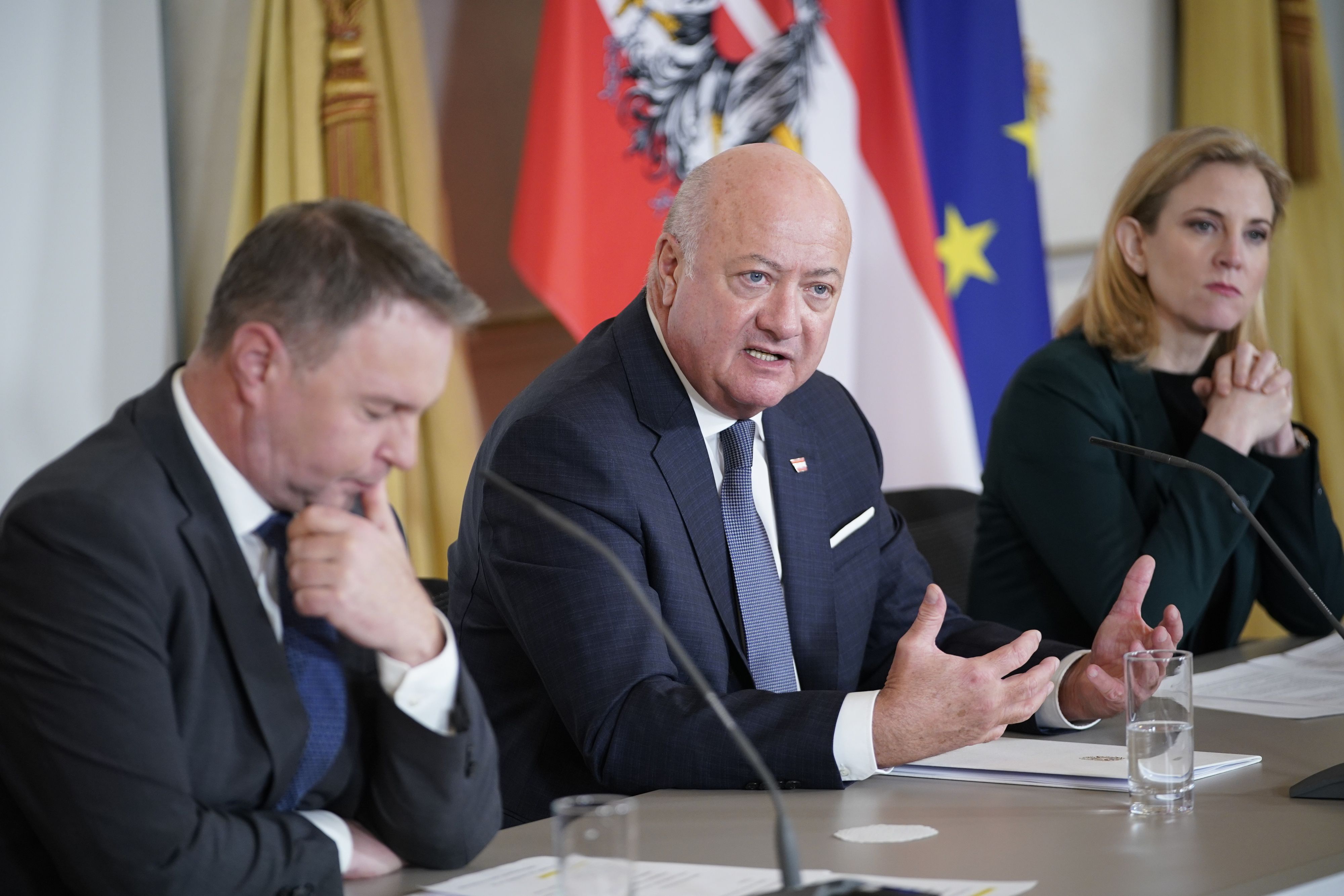 Heute.at - War eigentlich nix: Experte zerlegt Regierungs-Paket