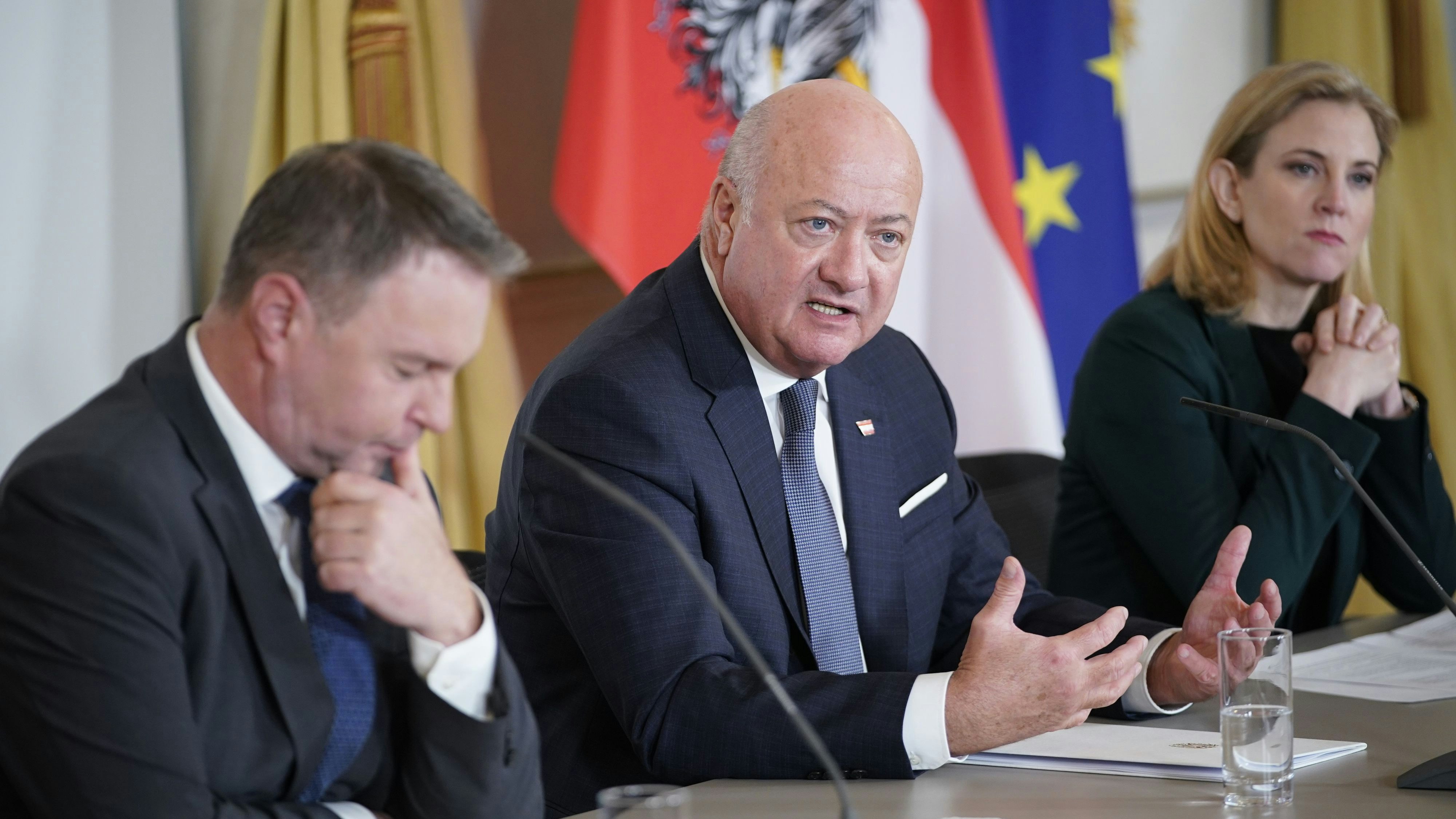 Heute.at - War eigentlich nix: Experte zerlegt Regierungs-Paket