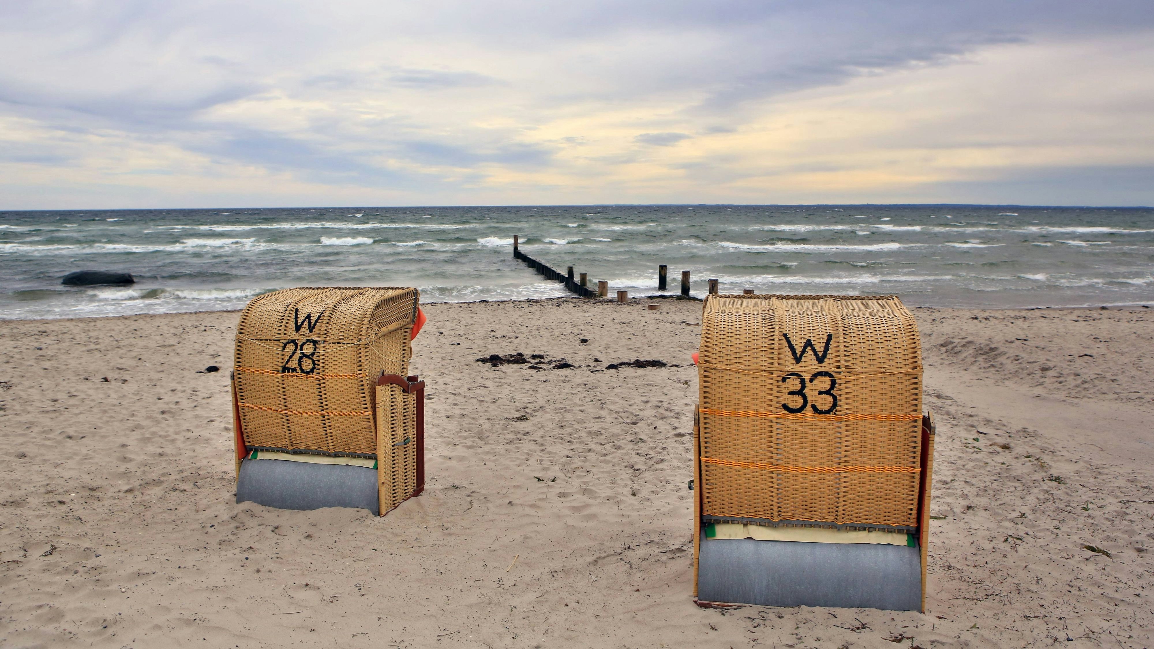 Heute.at - Spaziergänger bergen toten 35-Jährigen aus Ostsee