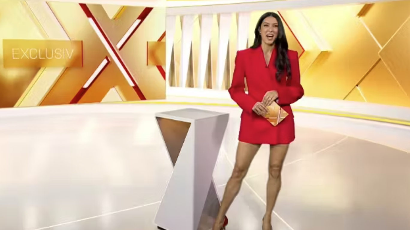 Heute.at - Hose vergessen – Rebecca Mir erstaunt bei TV-Premiere