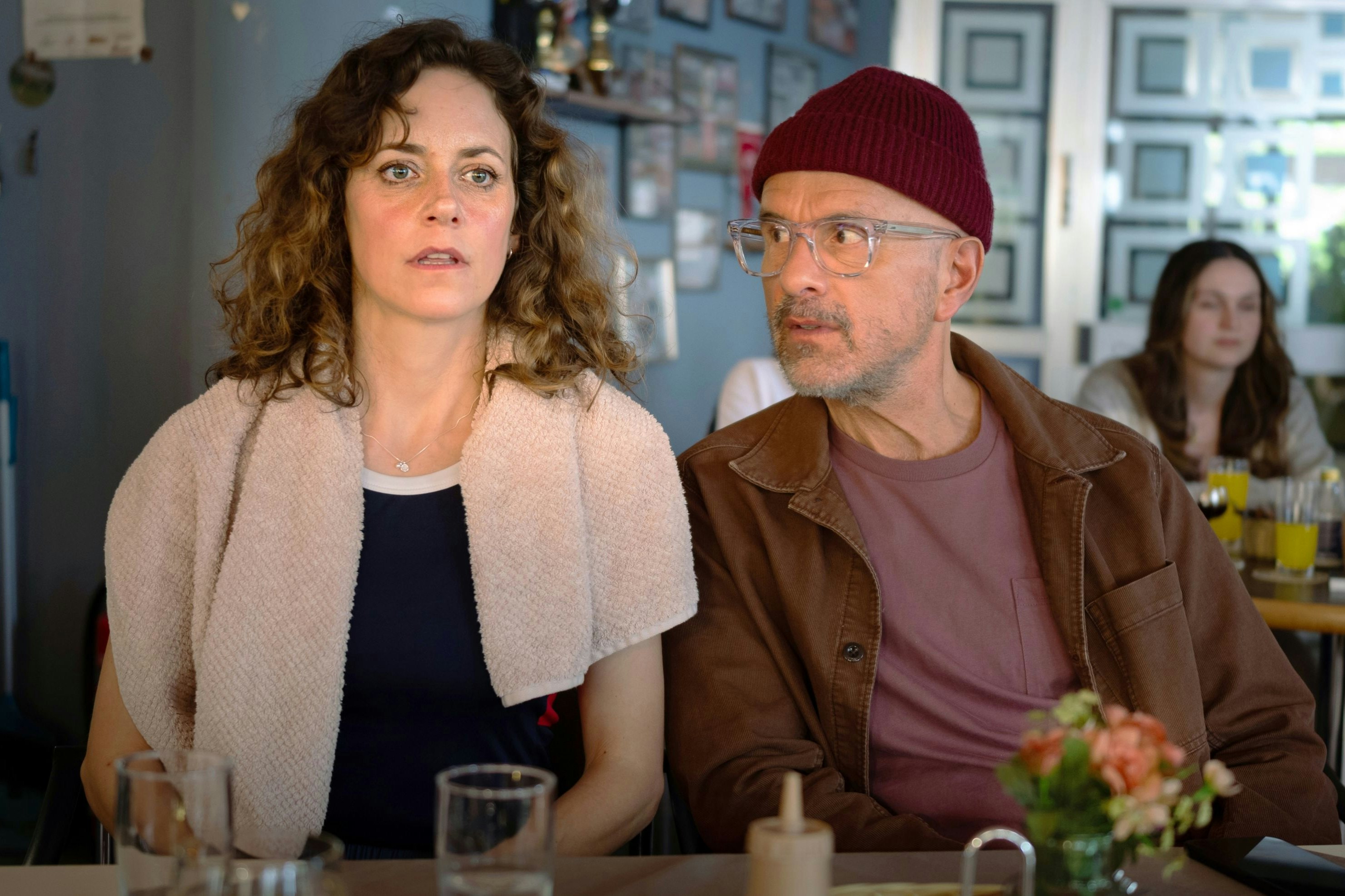 Sind sich auch nicht einig, wem eine Extrawurst gebraten werden soll: das Ehepaar Torsten (Christoph Maria Herbst) und Melanie Pfaff (Anja Knauer)