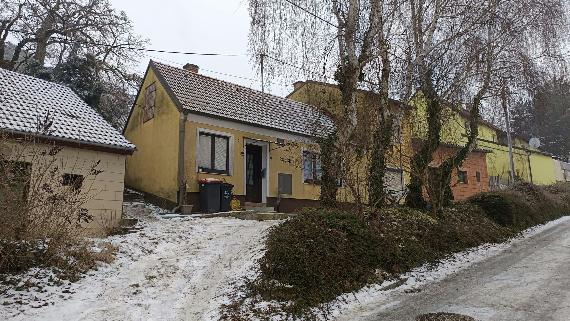 Heute.at - Junge Frau erdrosselt – Polizei stellt Tatwaffe sicher!