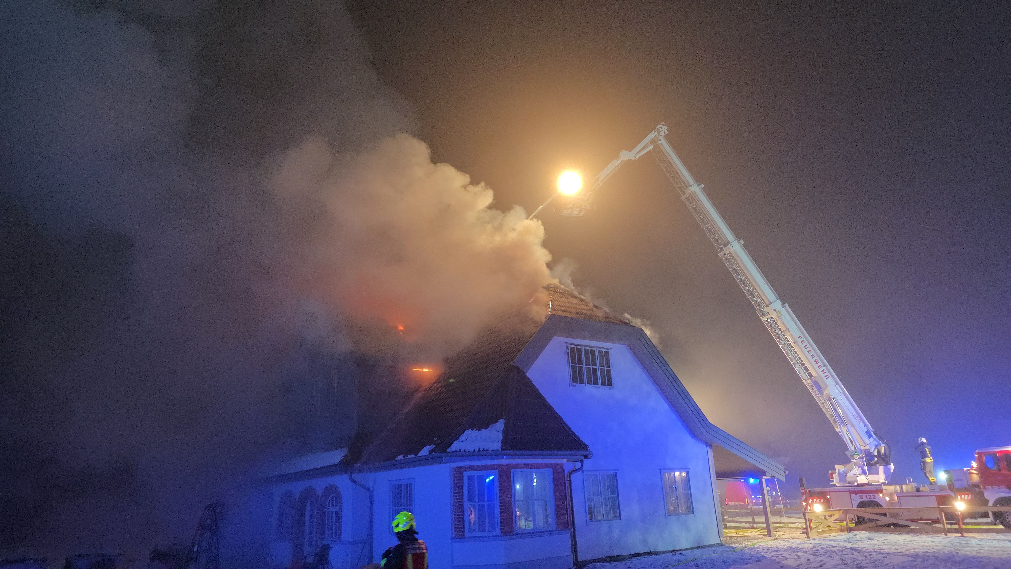 Heute.at - Brand-Alarm in Purgstall: Bewohner rettet seine Familie