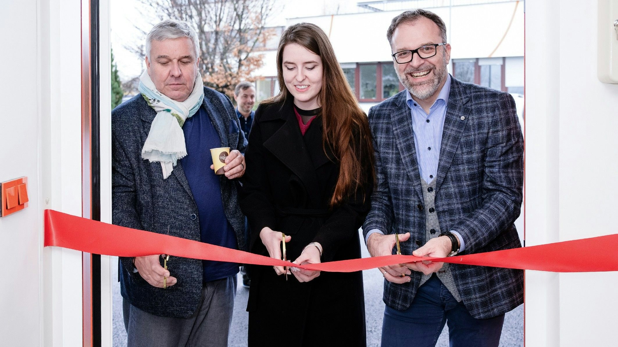 Radek Dziuban (Geschäftsführer, café+co-Tochter Delikomat), Zuzana Plodkova (Leiterin Technik-Center), Fritz Kaltenegger (Geschäftsführer, café+co International).