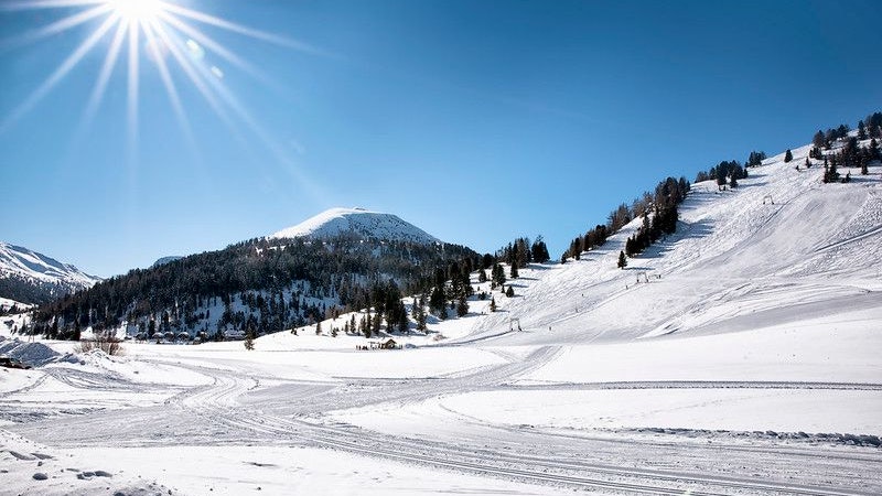 Geübte Skifahrer bevorzugen den 602 Meter langen Mattehanslift in Seefeld. Auch Langläufer finden hier ihr Glück.