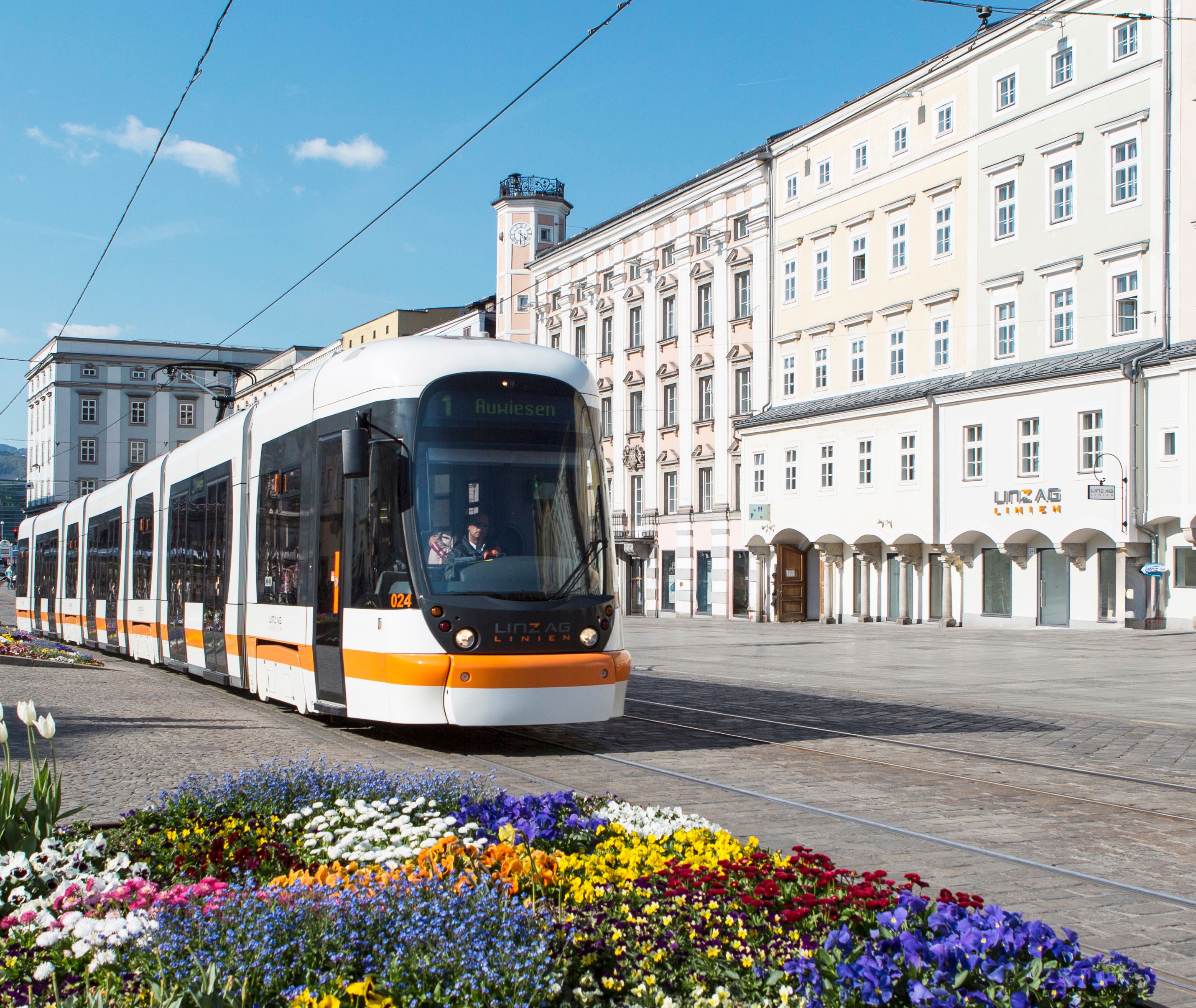 Heute.at - Stadt steckt erstmals mehr Geld in Öffis als in Straßen