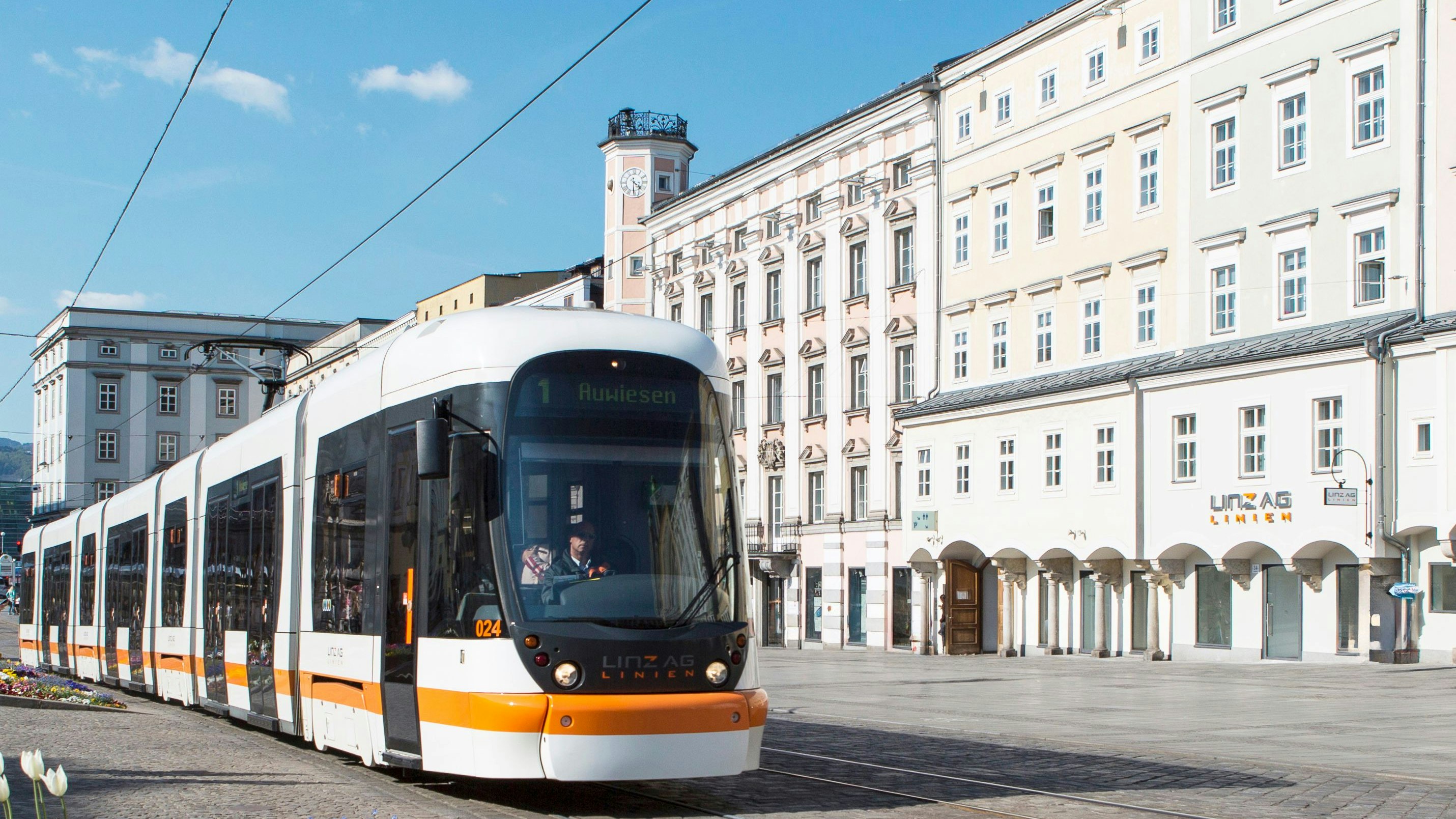 Heute.at - Stadt steckt erstmals mehr Geld in Öffis als in Straßen