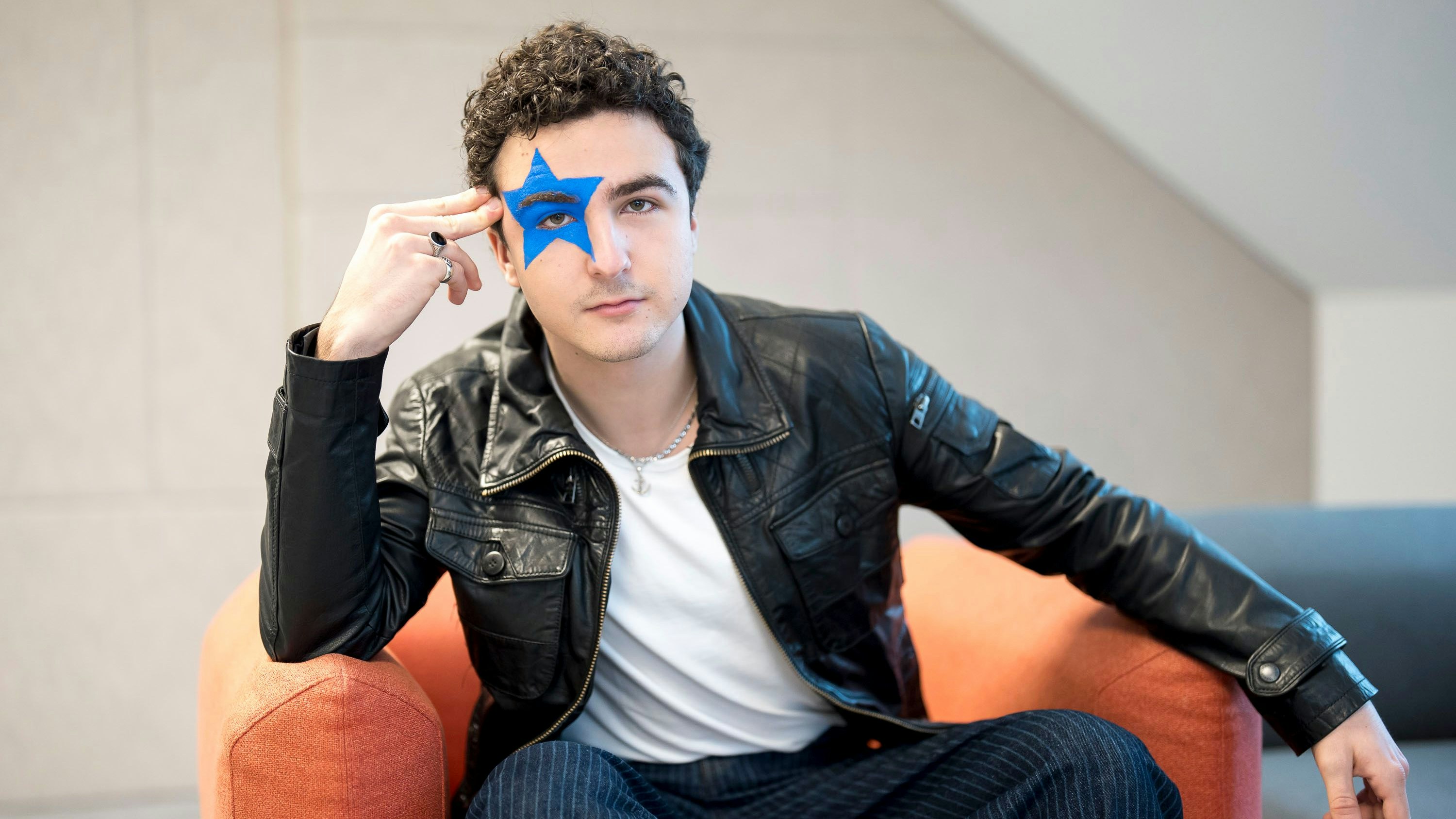 Heute.at - Cosmó macht die ESC-Bühne zum größten Club der Welt