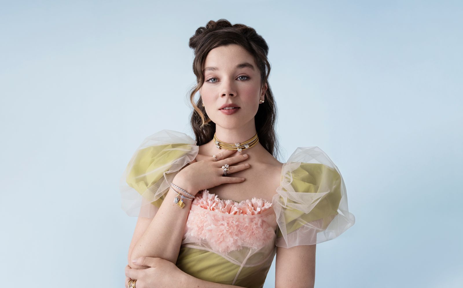 Heute.at - Bridgerton wird käuflich: Limitierte Editionen warten