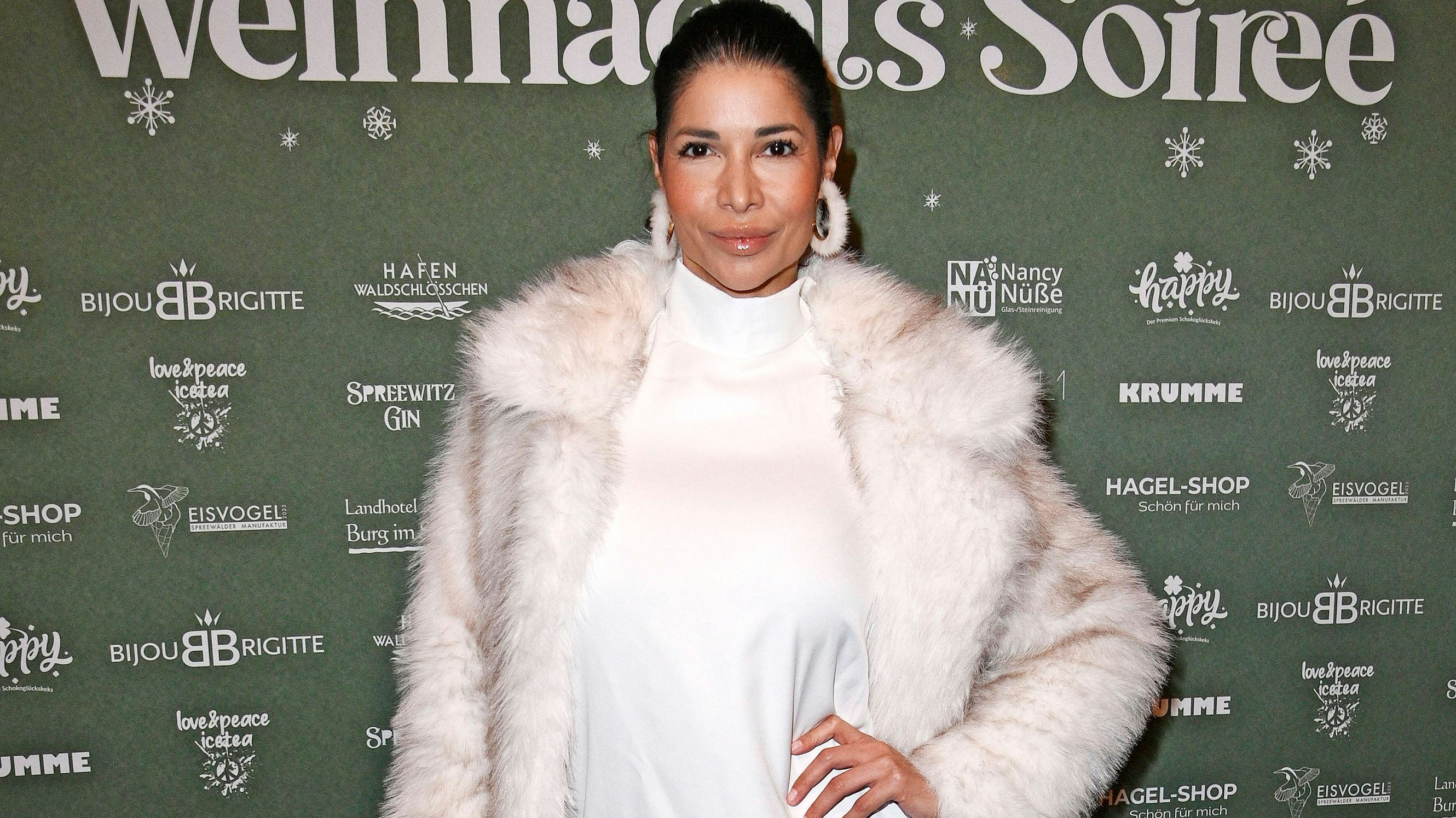 Heute.at - Bikini-Aus! Micaela Schäfer muss sich nun bedecken