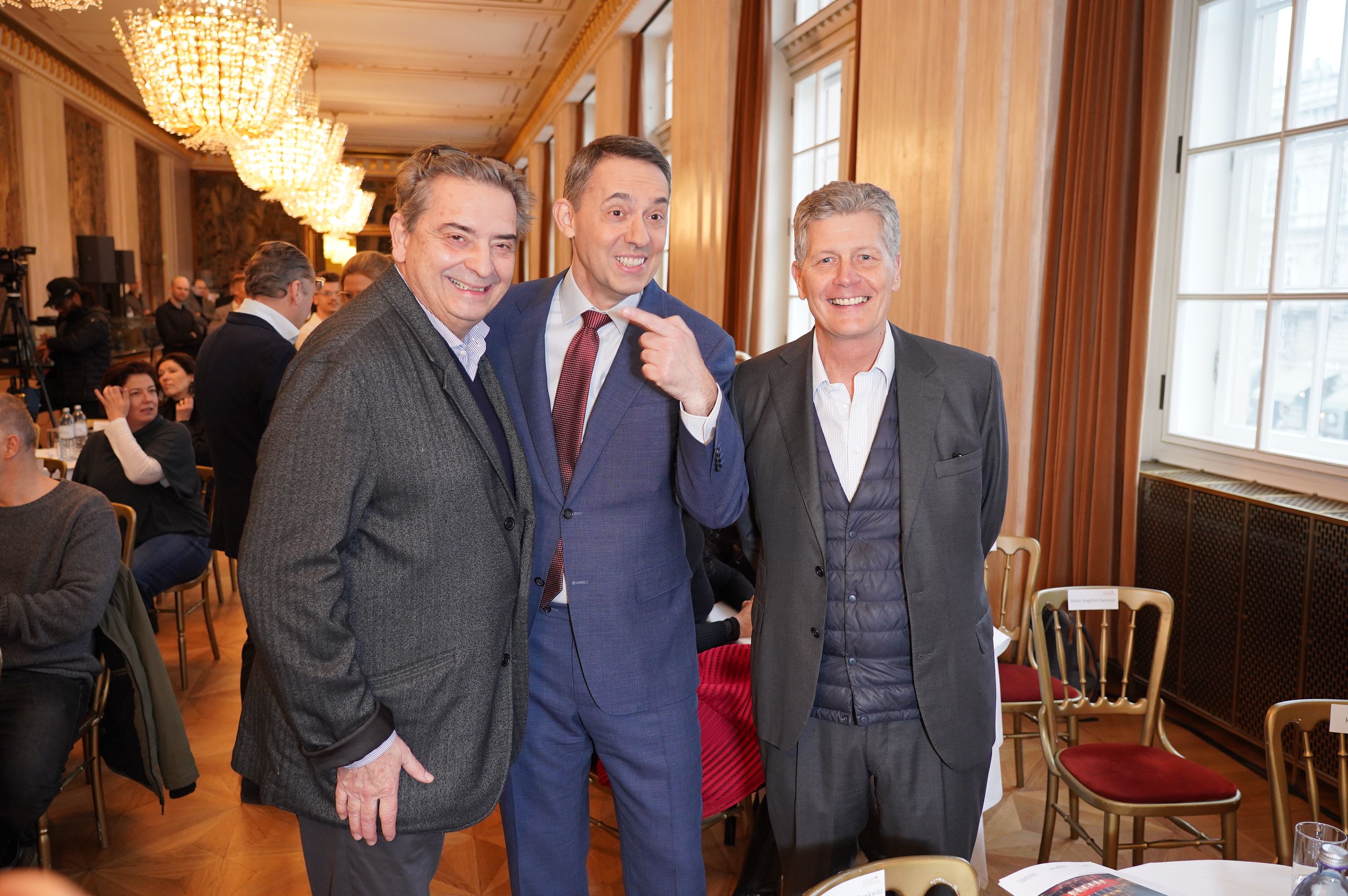 Heute.at - Opernball-Wahnsinn! Tickets noch teurer als im Vorjahr