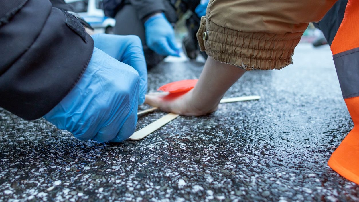 Heute.at - Klima-Aktivisten müssen hohe Geldstrafen zahlen