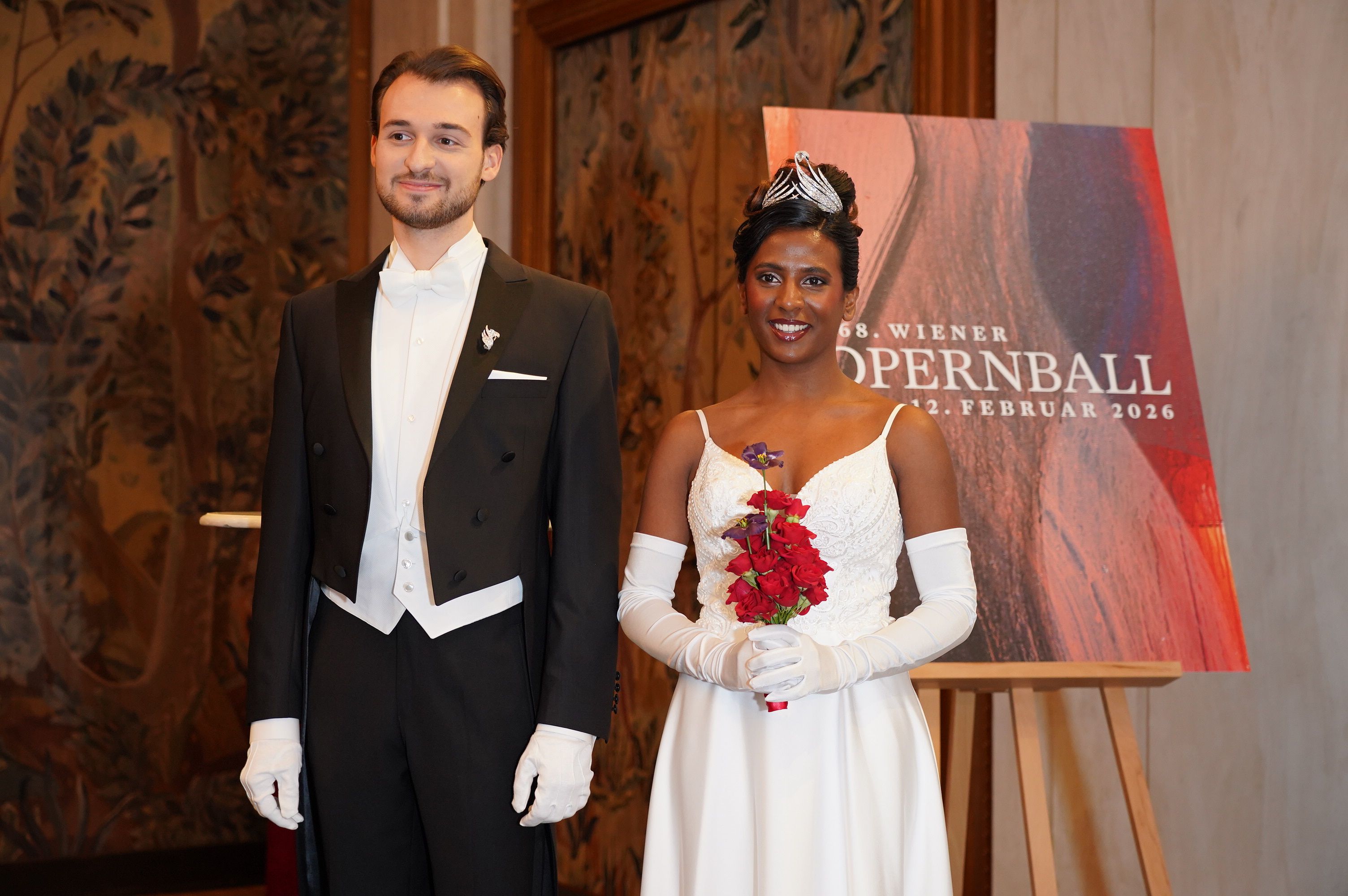 Bei der Pressekonferenz zum Opernball 2026 wurde das Sujet und der Blumenschmuck präsentiert.