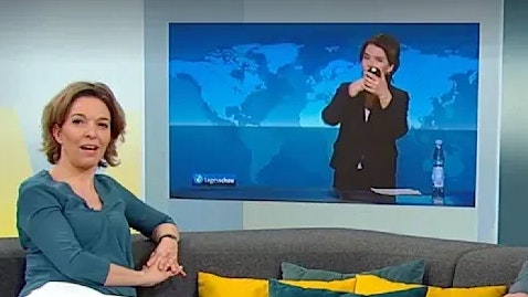 Heute.at - Kamera war schon an! Schmink-Panne live im TV