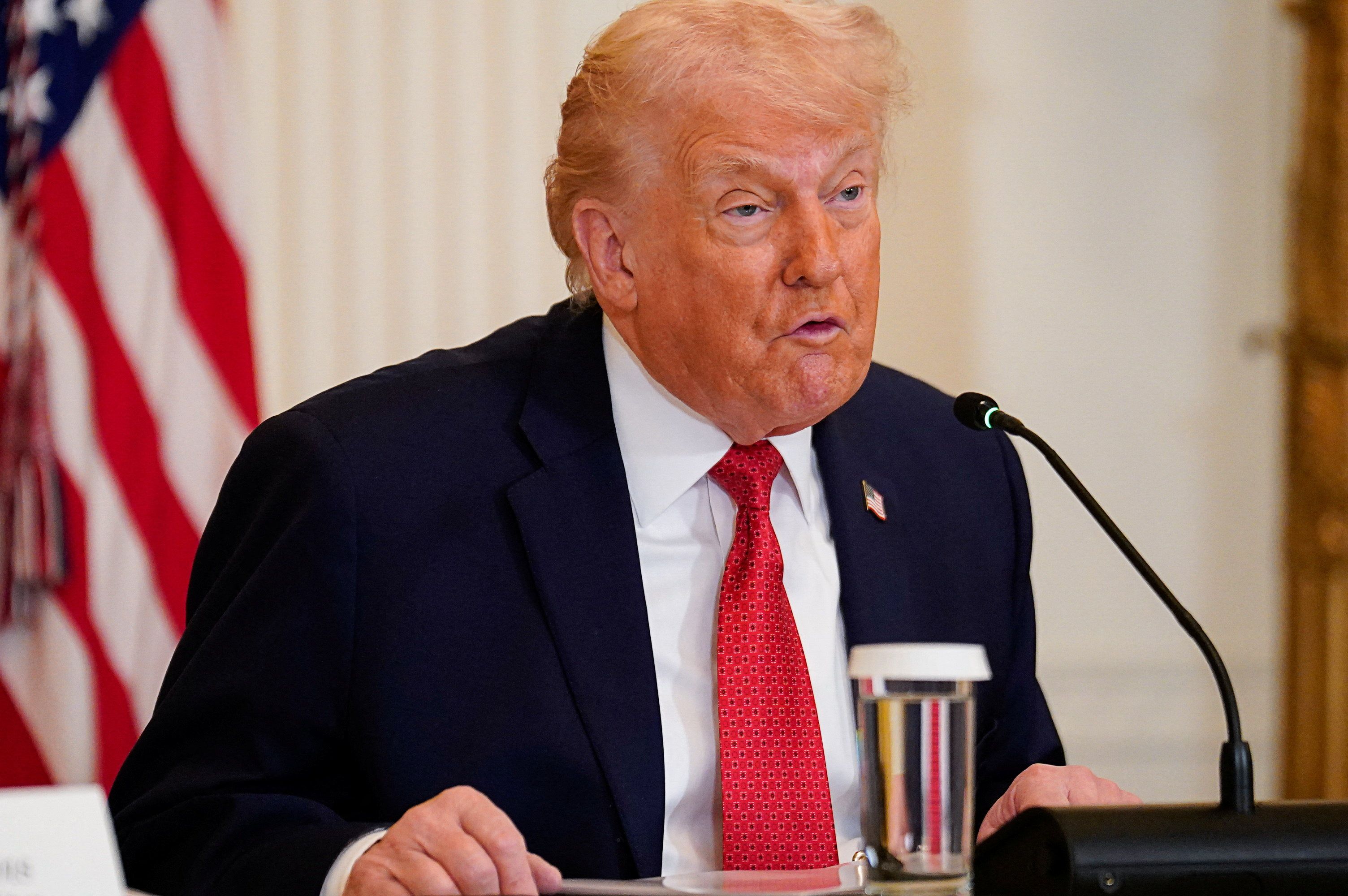 Heute.at - Trump droht Europa mit Zoll-Hammer wegen Grönland