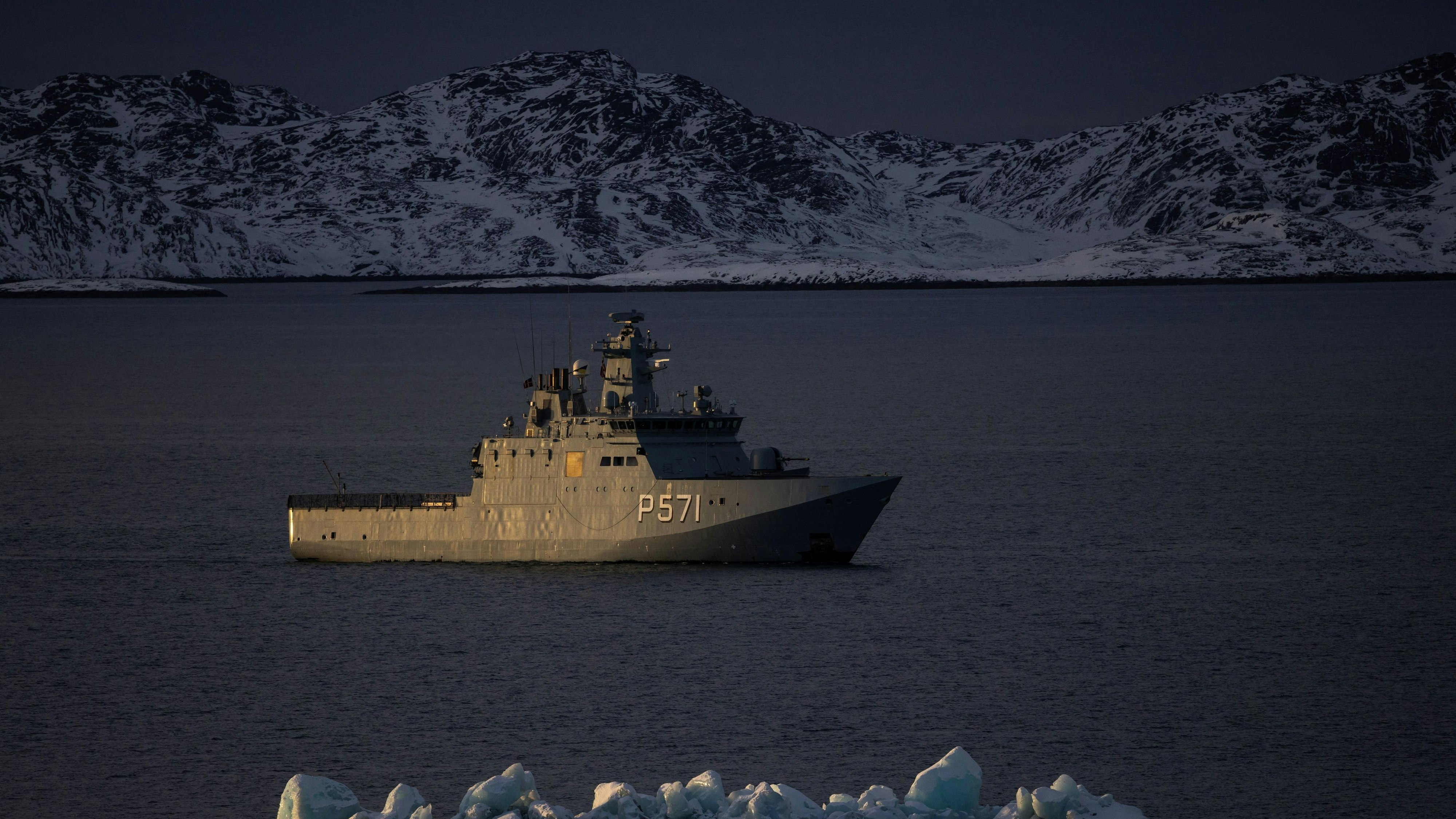 Heute.at - Erste Bundeswehr-Soldaten in Grönland eingetroffen