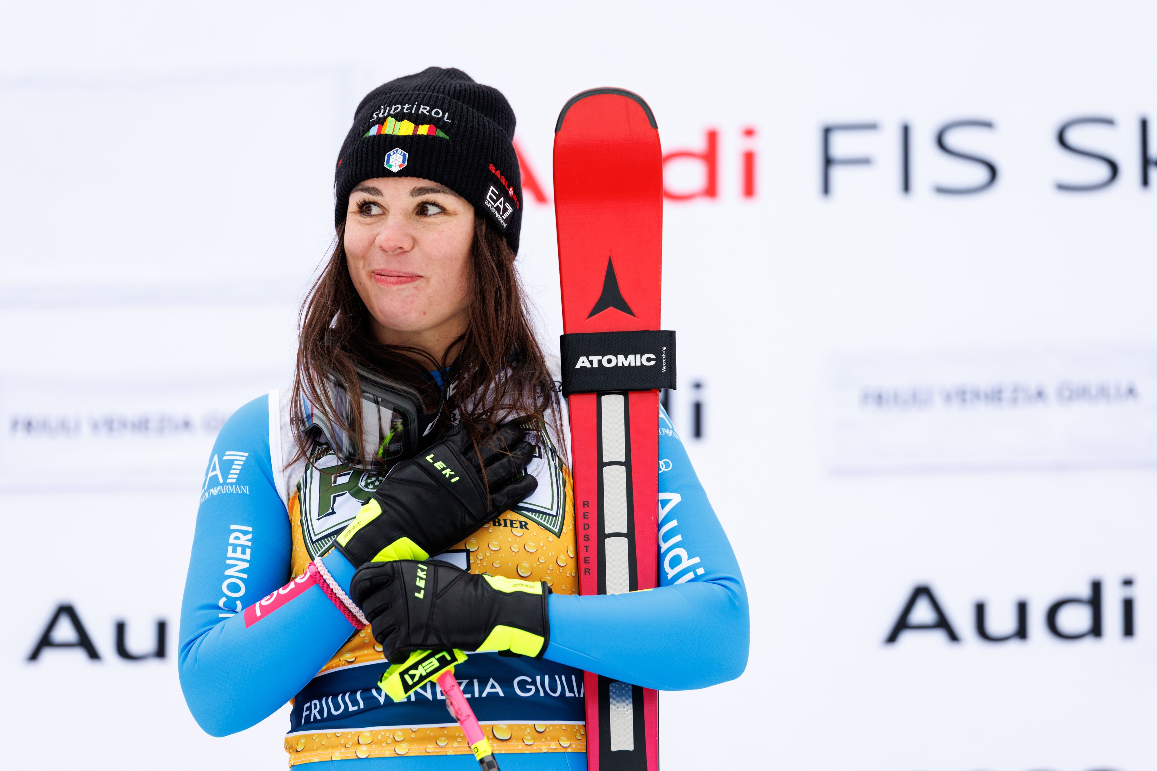 Speed-Läuferin Nicol Delago feiert einen Heimsieg in der Tarvis-Abfahrt. 