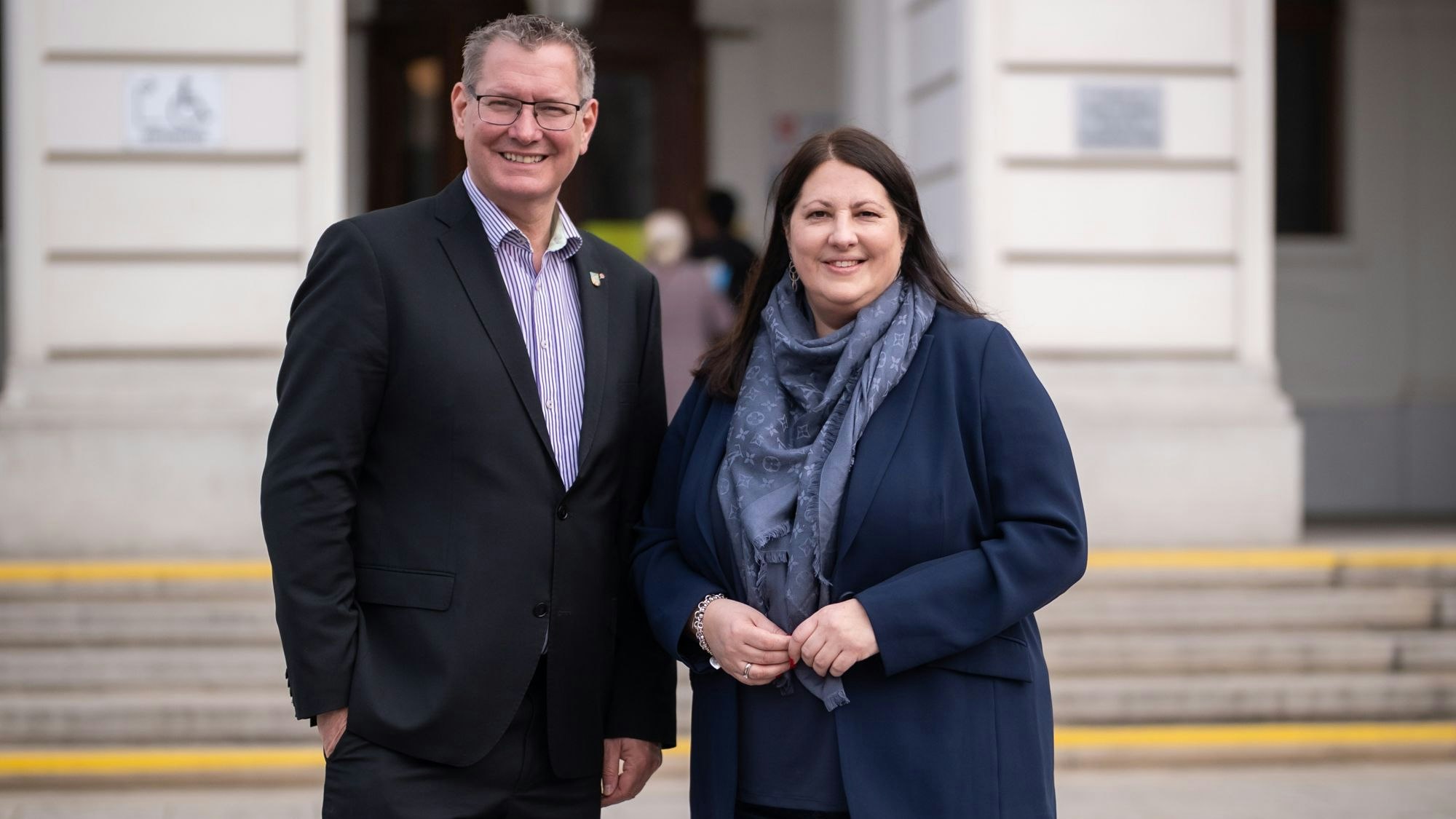 Bezirksvorsteher von Floridsdorf, Georg Papai und Vizebürgermeisterin Kathrin Gaal (v.l.).