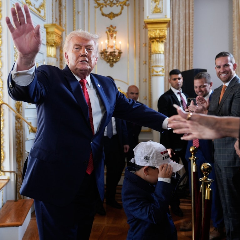 Am 20. Jänner 2025 wurde Donald Trump als US-Präsident angelobt. Von Massen-Deportationen bis Grönland: Eugen Freund zieht Bilanz über ein Jahr voller "Rollercoaster-Rides" und blickt zurück auf zwei Präsidenten, in deren ersten 12 Monaten auch viel los war.