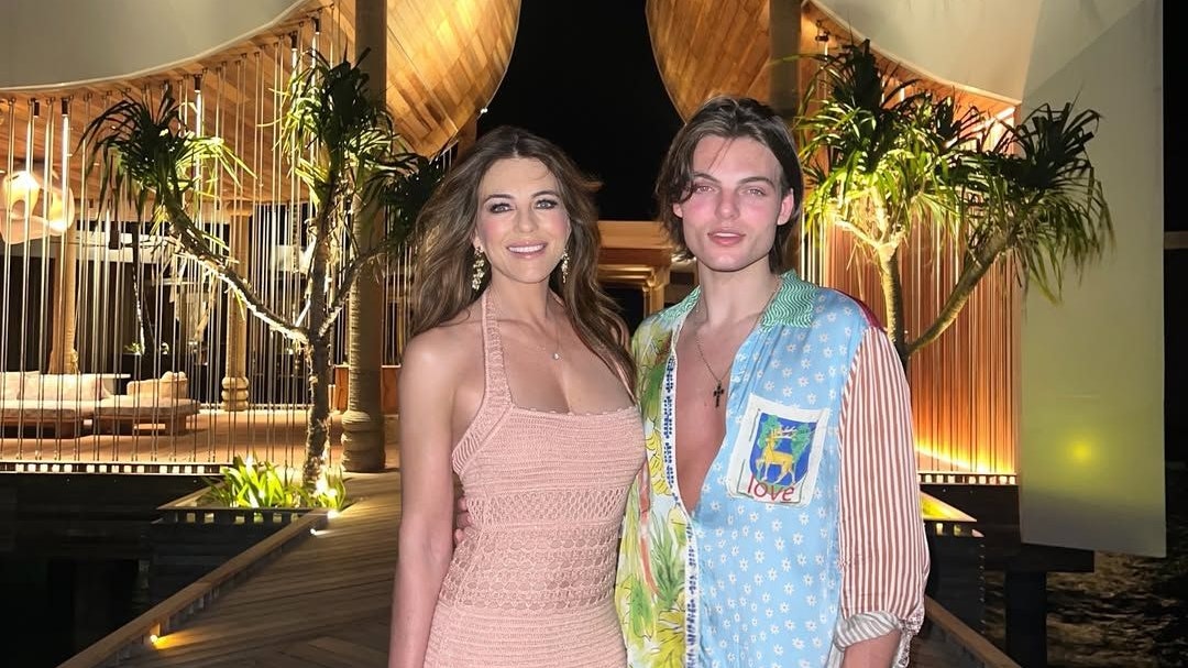 Mutter und Sohn verbrachten ihren Urlaub in dem neuen Privatinsel-Resort ".Here Baa Atoll Maldives".