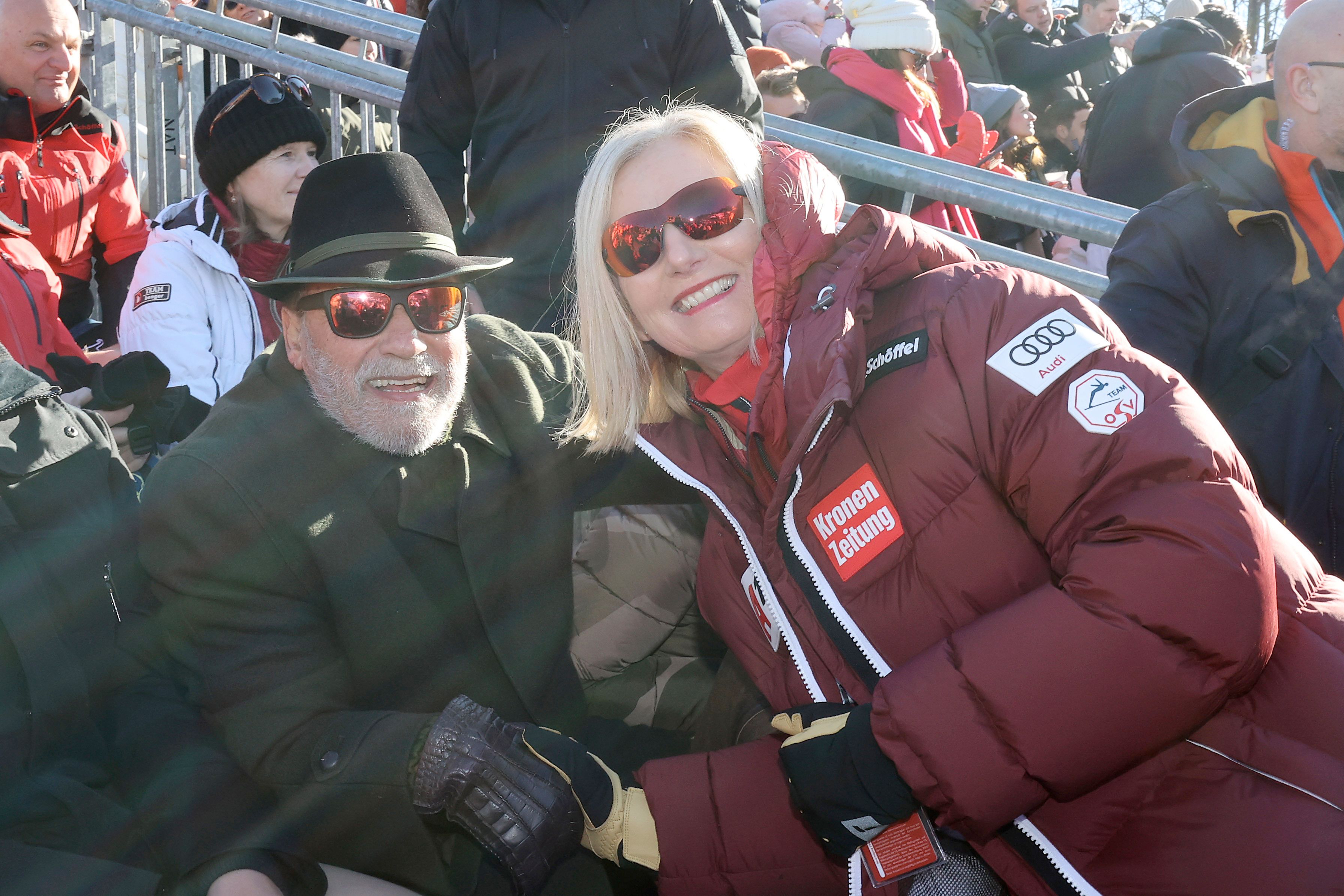 Arnold Schwarzenegger mit ÖSV-Präsidentin Roswitha Stadlober