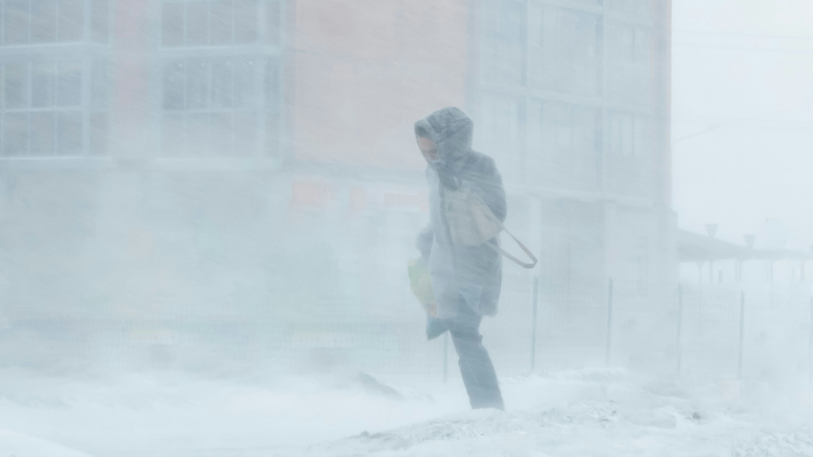 Experten warnen am Sonntag vor starken Sturmböen in Teilen Österreichs. (Symbolbild)