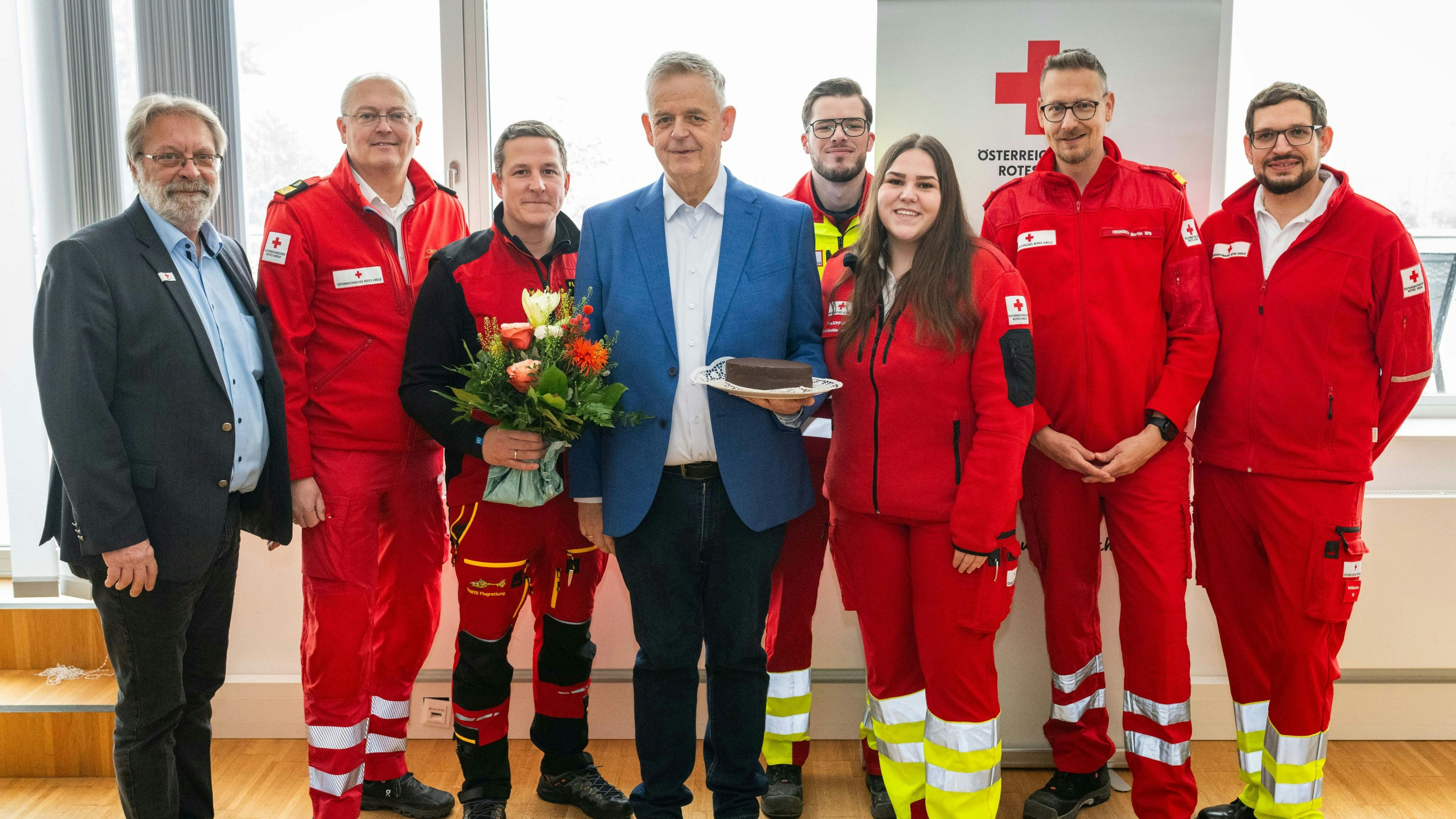 Mann in kritischem Zustand – Herzinfarkt ! Telenotarzt leitet Rettungsaktion an