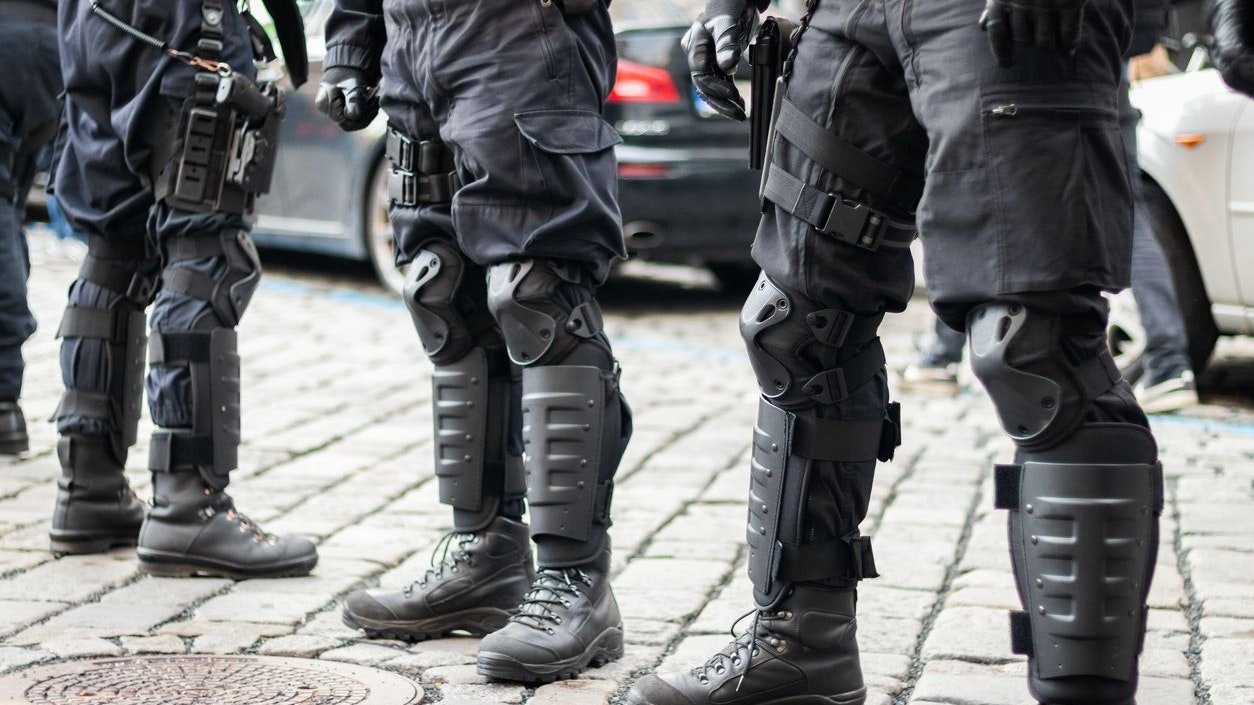 Großeinsatz in Tschechien – Schüsse in Rathaus fordern zwei Todesopfer