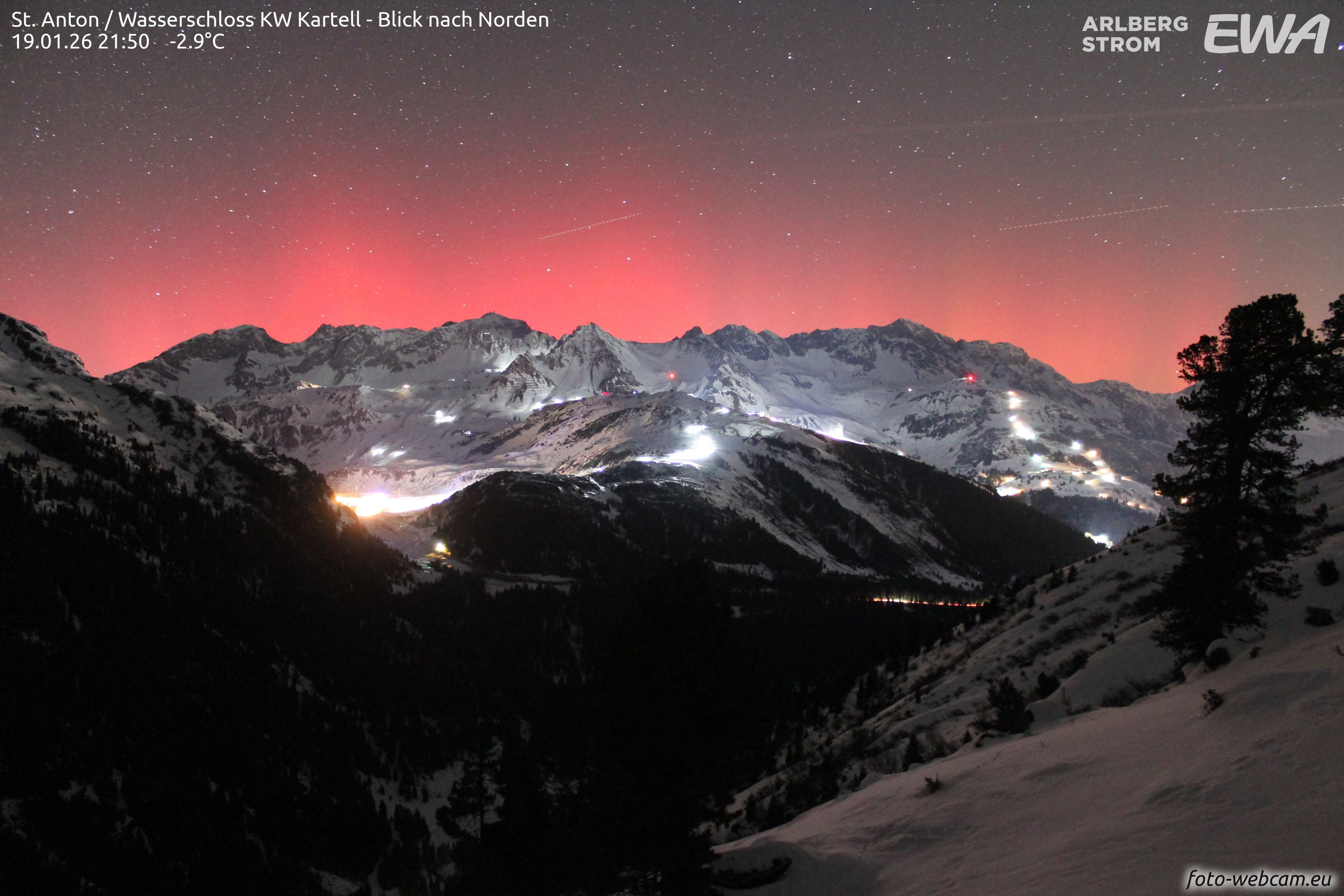 Heute.at - Polarlichter am Himmel! Sonnensturm trifft Österreich
