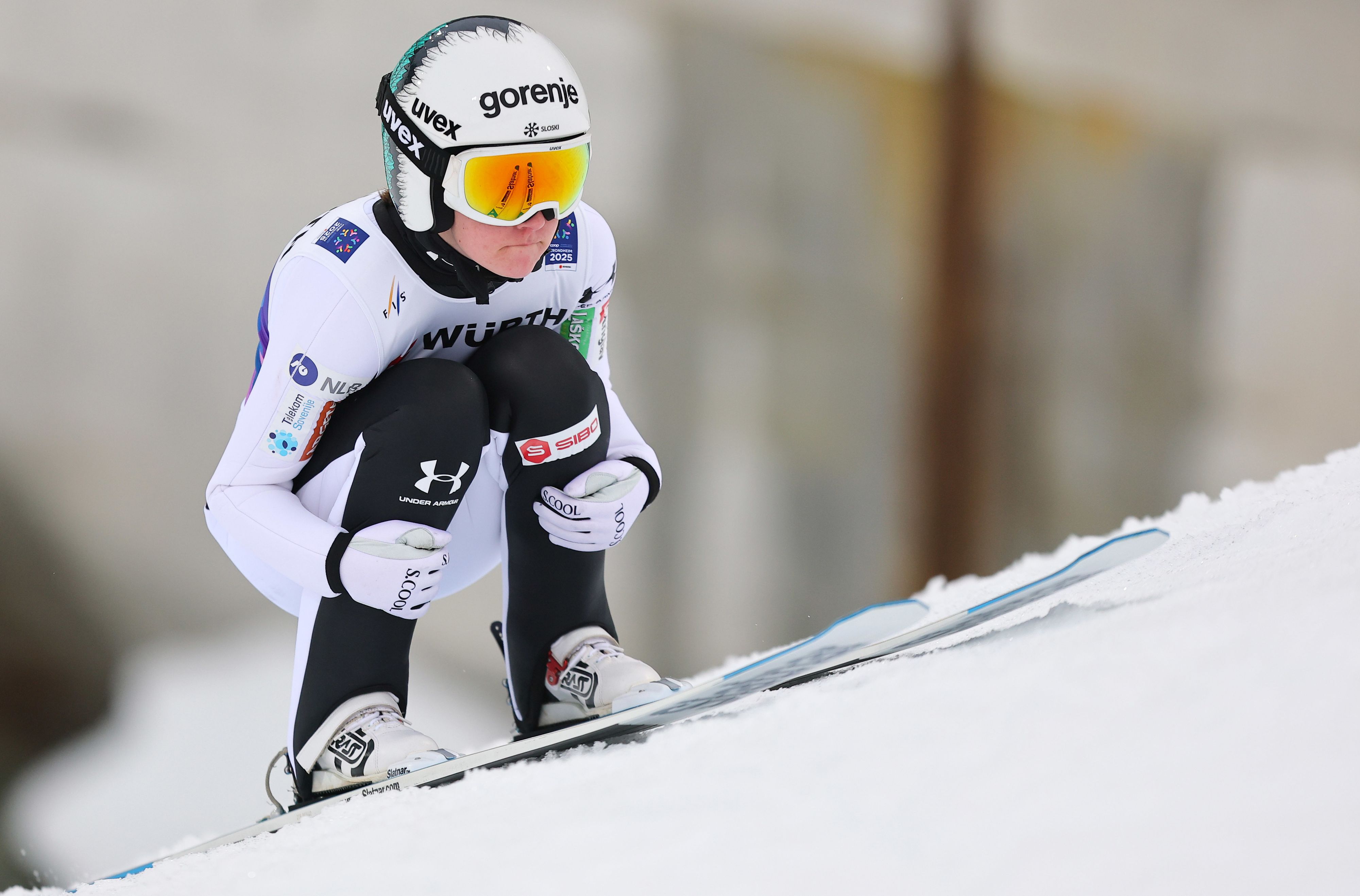 Top-Skispringerin Ema Klinec. 