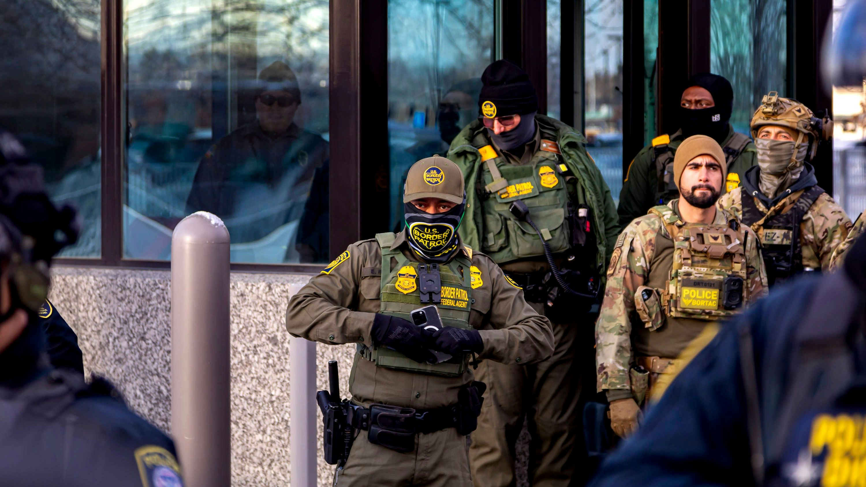 Heute.at - ICE-Beamte essen mexikanisch – danach folgt Festnahme