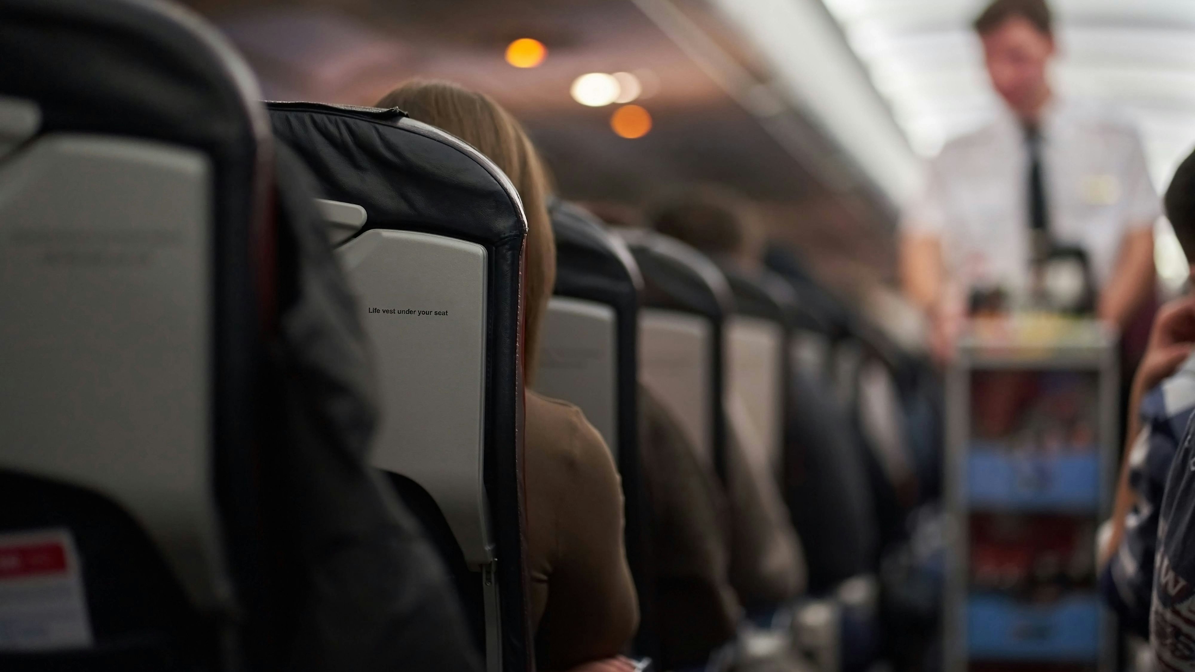 Heute.at - Übergewichtige müssen für Flug jetzt doppelt zahlen