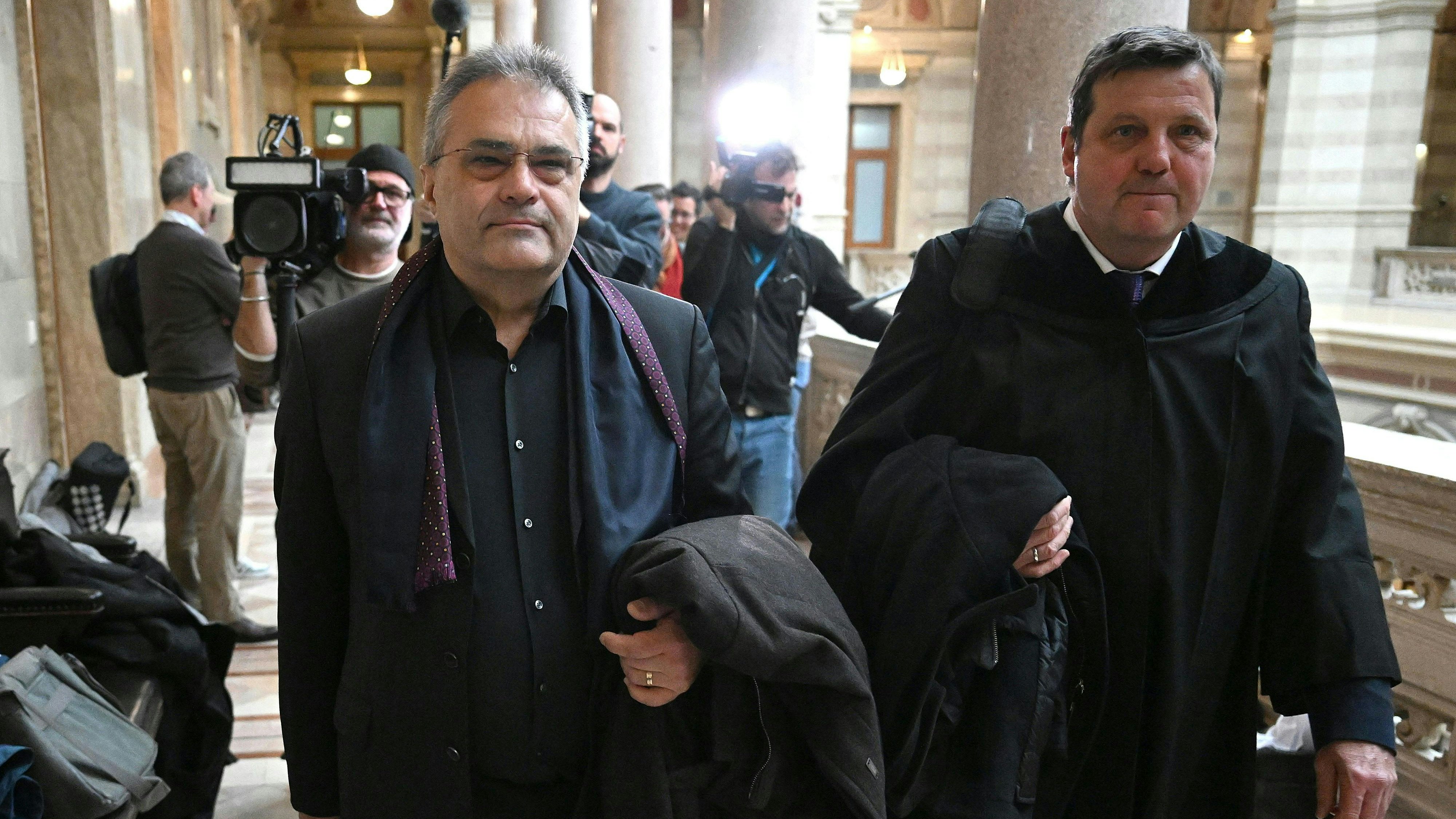 Heute.at - Spionage für Russland? Ex-BVT-Mann Ott vor Gericht