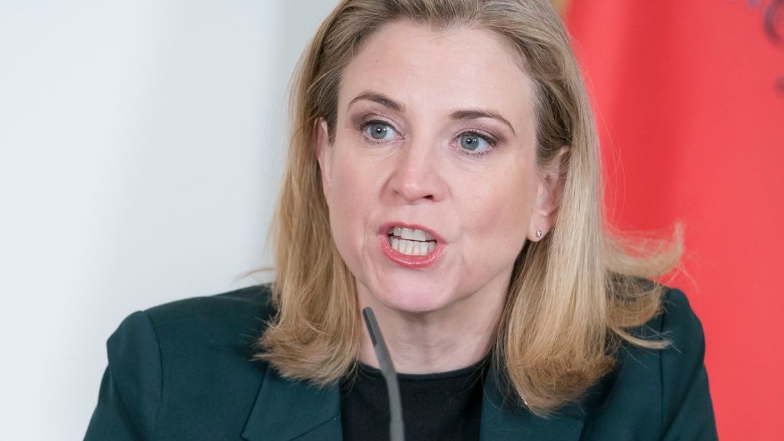 Heute.at - Meinl-Reisinger macht heftige Patrioten-Ansage an FPÖ