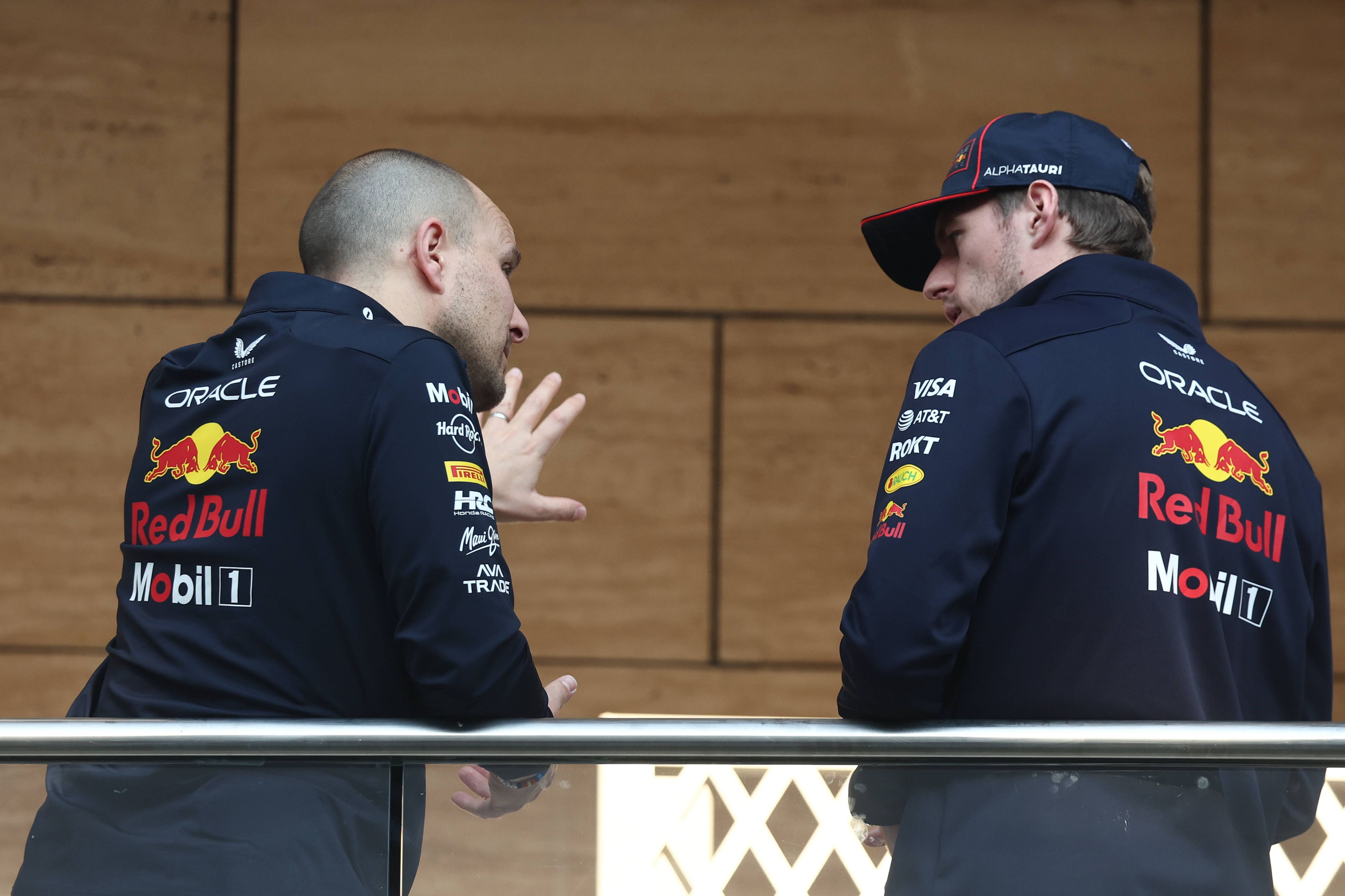 Gianpiero Lambiase und Max Verstappen bleiben auch 2026 vereint. 