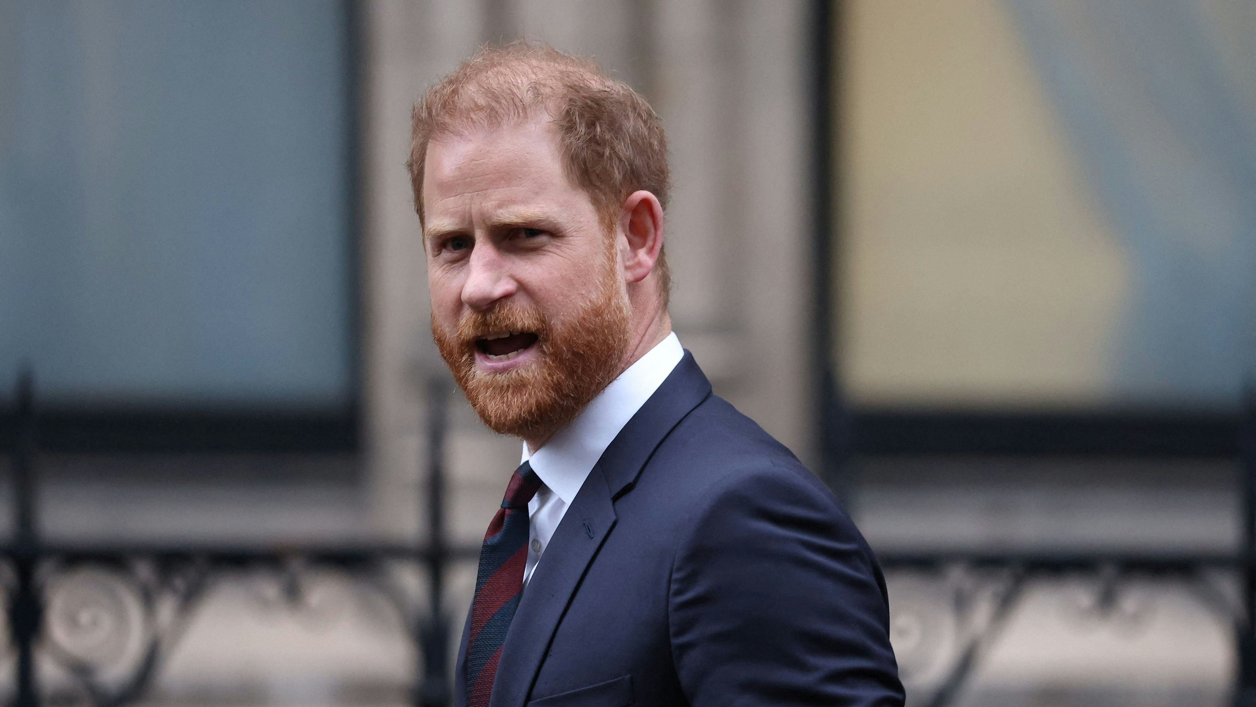 Früher als geplant –  Leben unerträglich gemacht : Harry sagt in Prozess aus