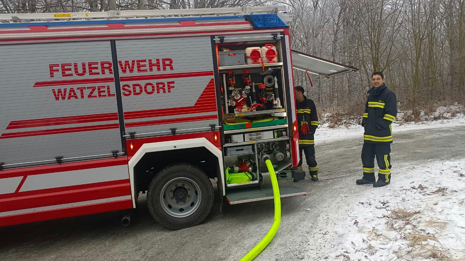 Heute.at - Gülle-Vorfall – Feuerwehr kämpft noch immer in Hardegg
