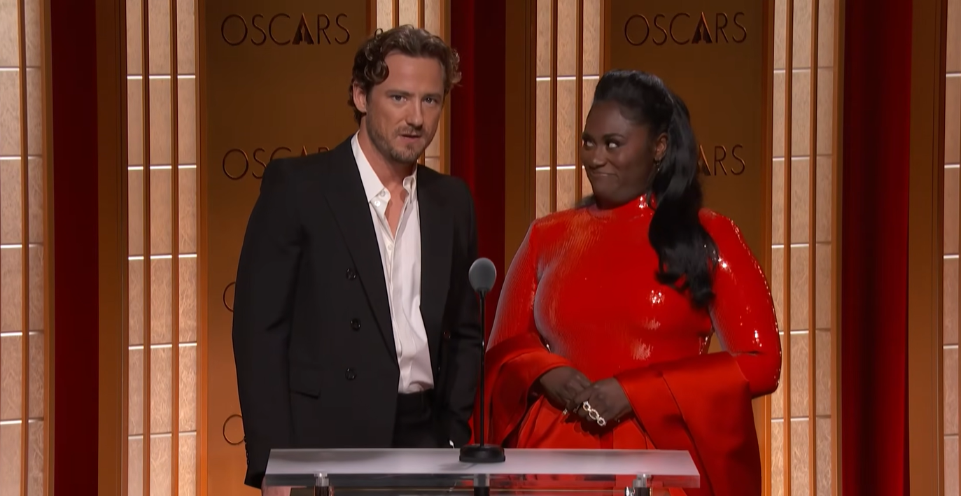 Shootingstar Lewis Pullmann und Danielle Brooks moderierten die Verkündung.