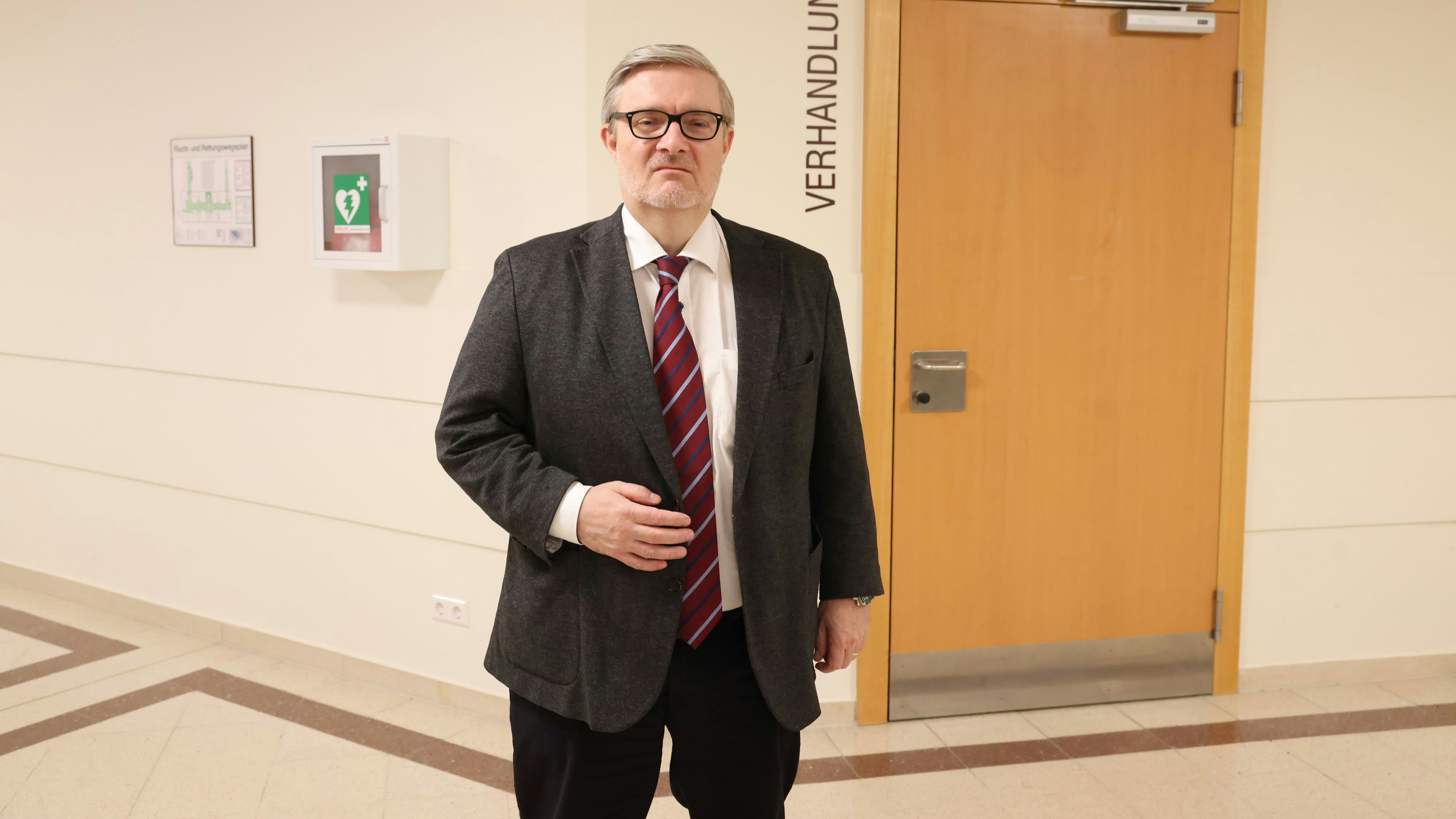 Top-Verteidiger Roland Friis vertrat in der Causa.