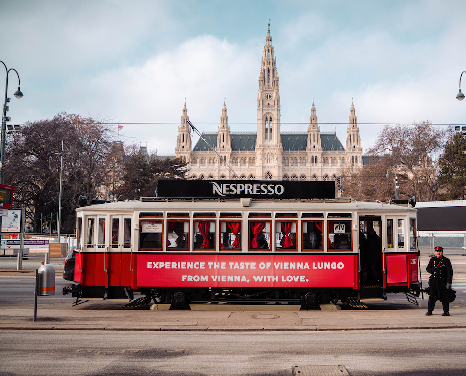 Nespresso-Bim ist vier Tage lang am Ring in Wien unterwegs.