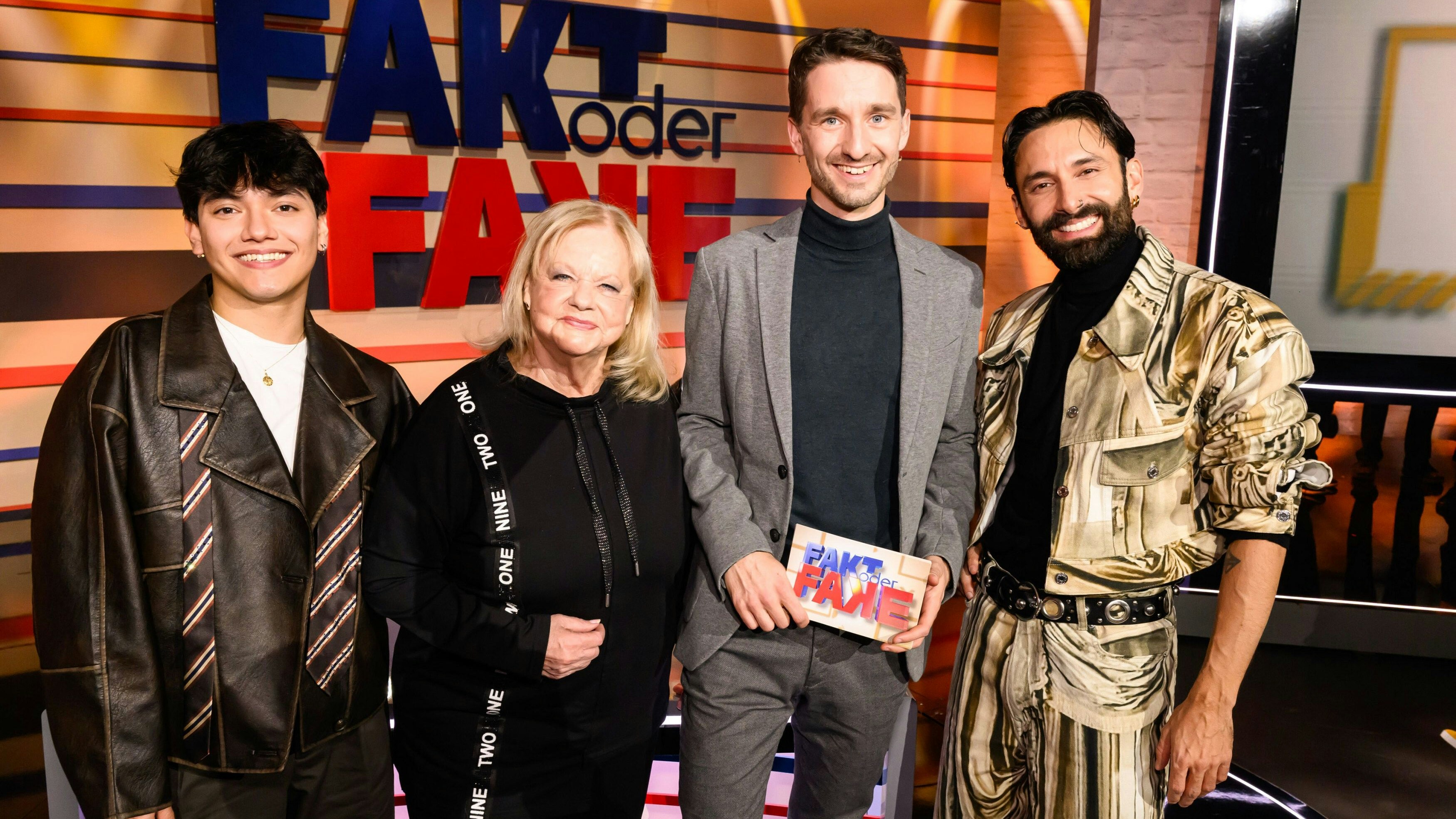 Tom Neuwirth, Marianne Mendt und JJ zeigen sich im ORF bei einer "ESC"-Folge von "Fakt oder Fake".