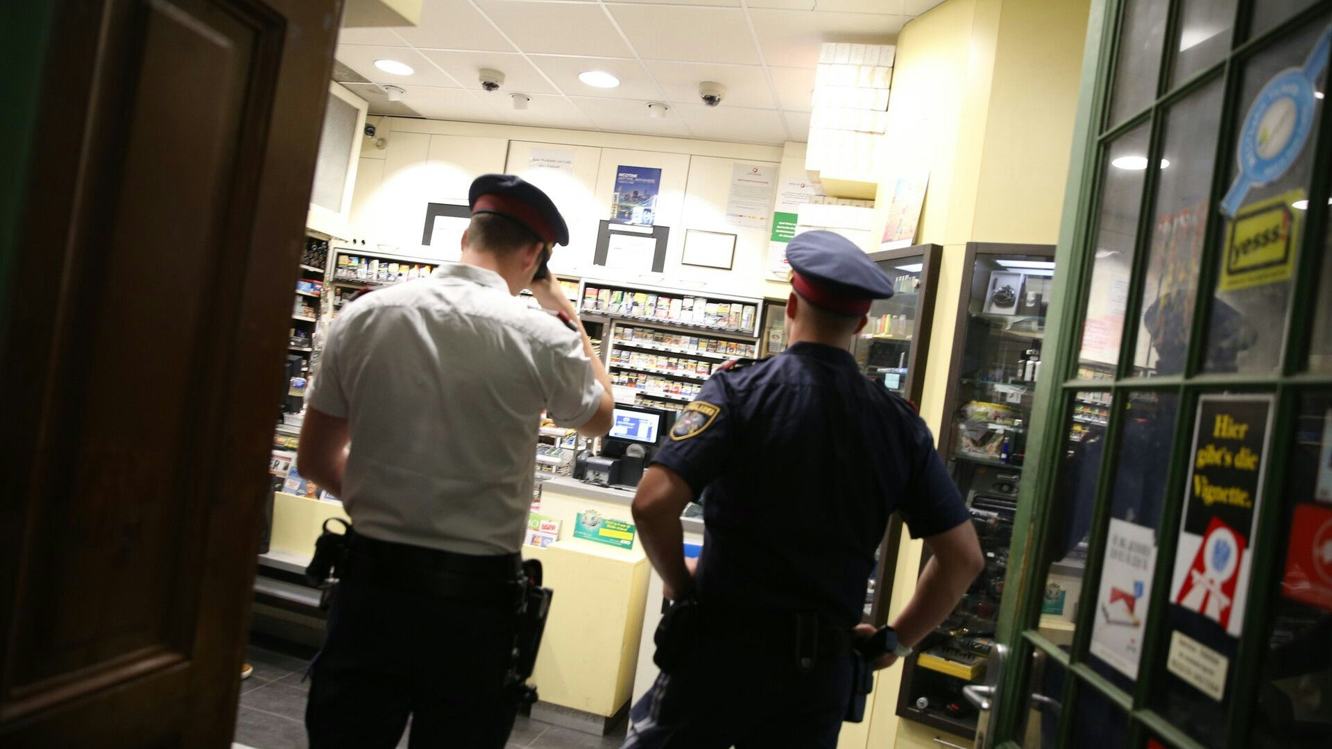 Heute.at - Trafik in Wien überfallen – von Täter fehlt jede Spur